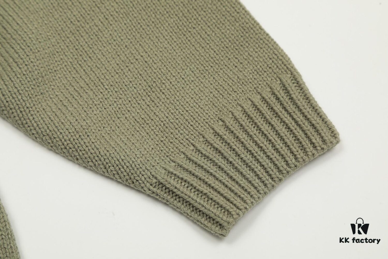 KENZO Begonia Flower V-Neck Solid Color Embroidered Logo Unisex Knit Cardigan