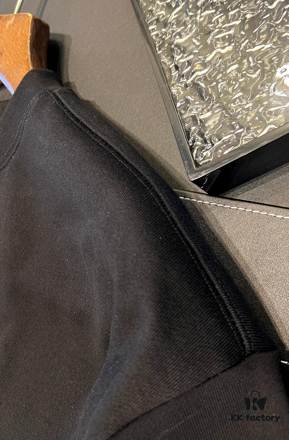 KENEO Classic Tiger Head with Letter Design, Heavy Embroidery Craft, 420g Crew Neck with Excellent 3D Effect, Unbeatable Color Combination