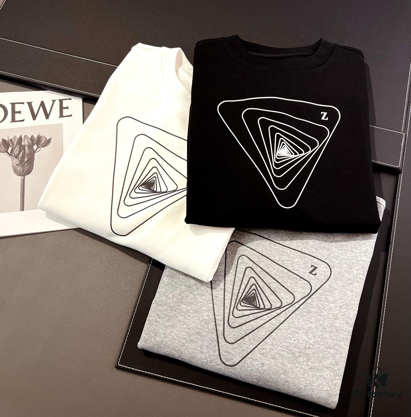 JENI - Unique Line and Letter Z Design Silicone Craft Paired Subtly, 420g Regular Round Neck Sweatshirt for Autumn and Winter