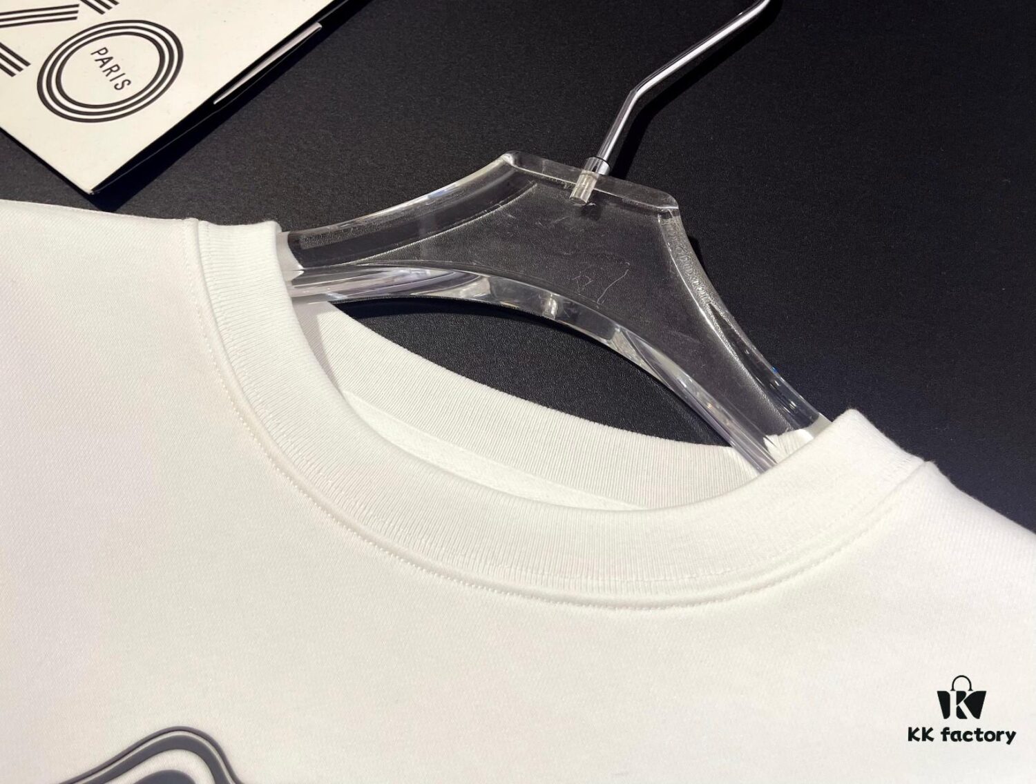 Kenzo Elephant Silicone Patterned 420g Crew Neck Sweatshirt, Unisex Style, Essential for Fall and Winter