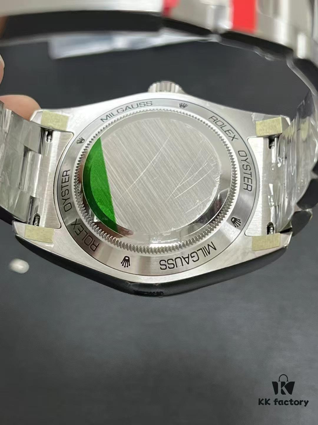 Vs New Arrival Black Dial Green Glass 3131 Movement