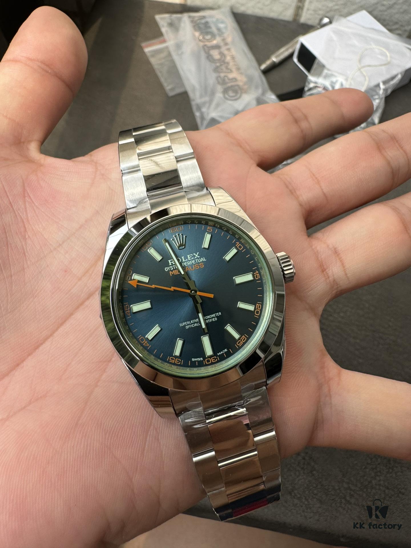 VS New Arrival Green Glass Lightning