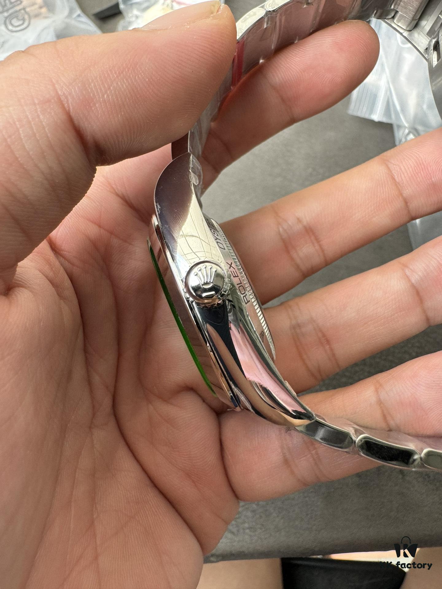 VS New Arrival Green Glass Lightning