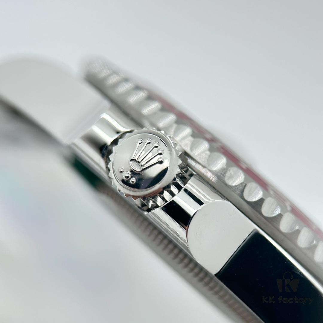 Gold Factory Dog Factory  ️ V2 Counterweight Greenwich Detail View