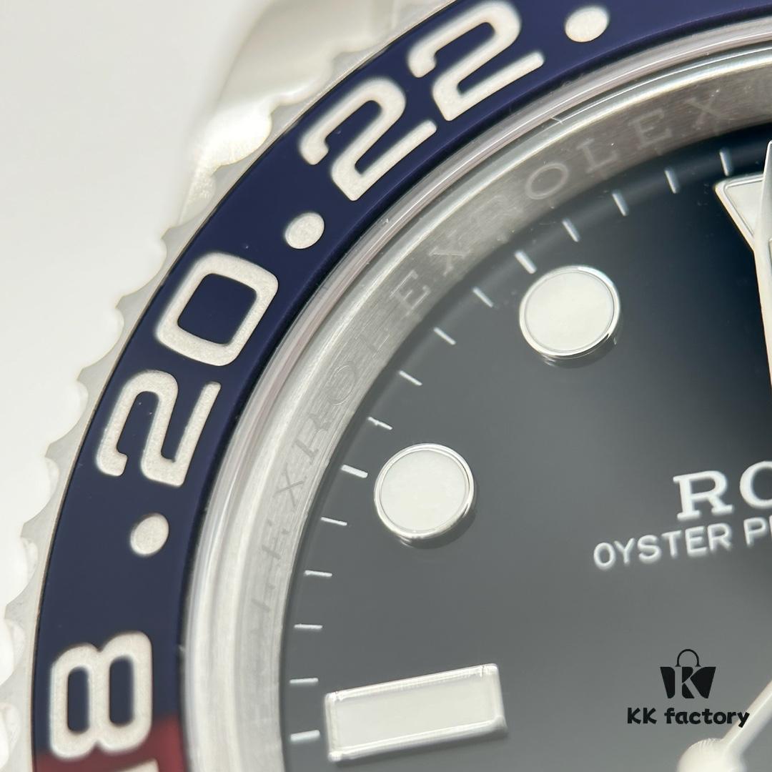 Gold Factory Dog Factory  ️ V2 Counterweight Greenwich Detail Image