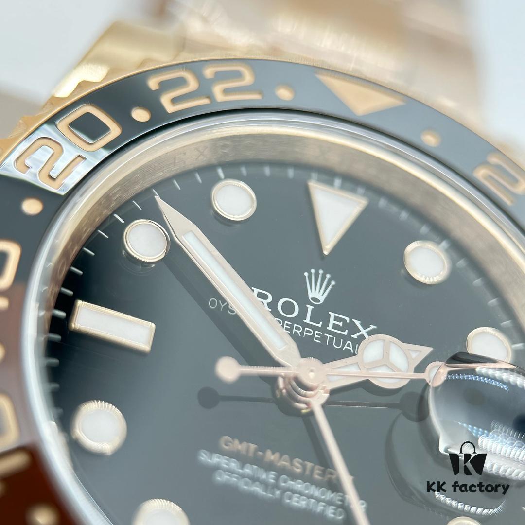 Gold Factory Dog Factory  ️ V2 Weighted Greenwich Detail Image