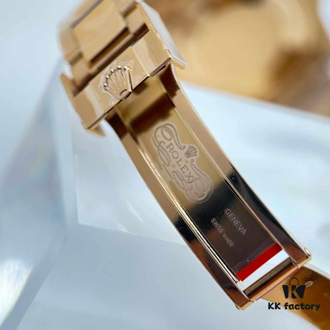 Gold Factory Dog Factory  ️ V2 Weighted Greenwich Detail Image