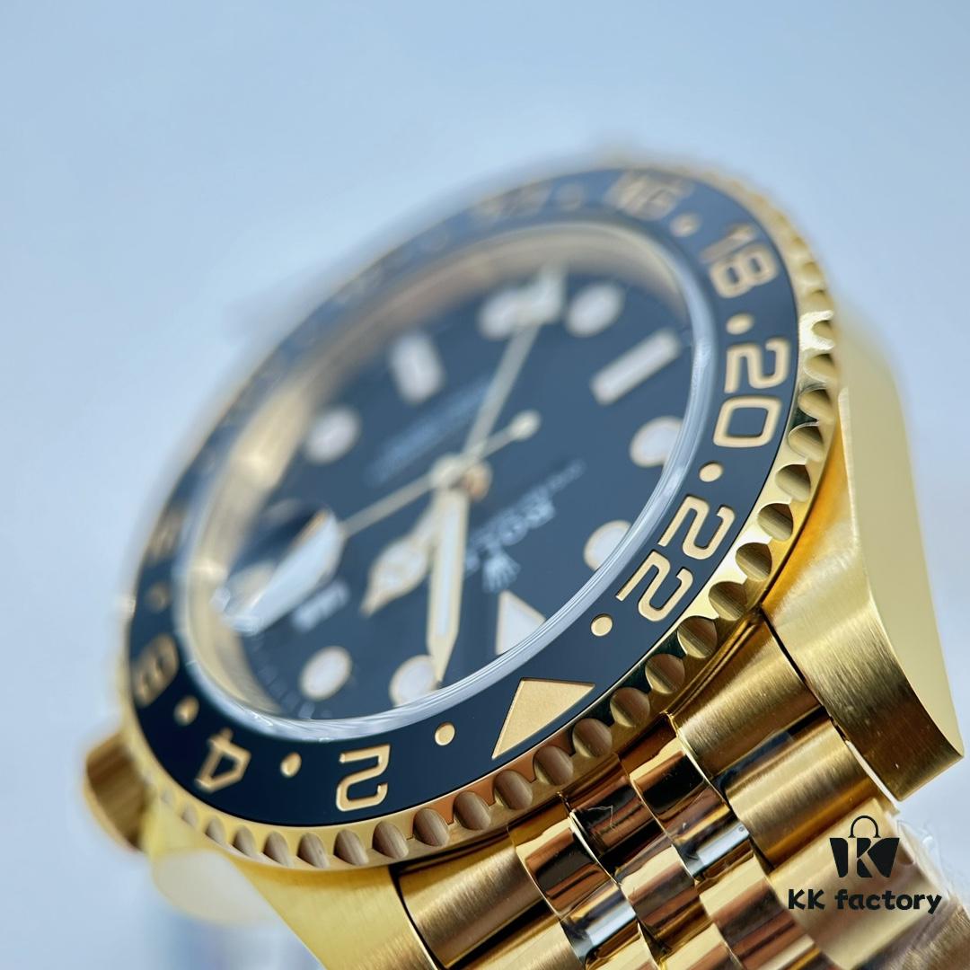 Gold Factory Dog Factory  ️ V2 Counterweight Greenwich Detail Image