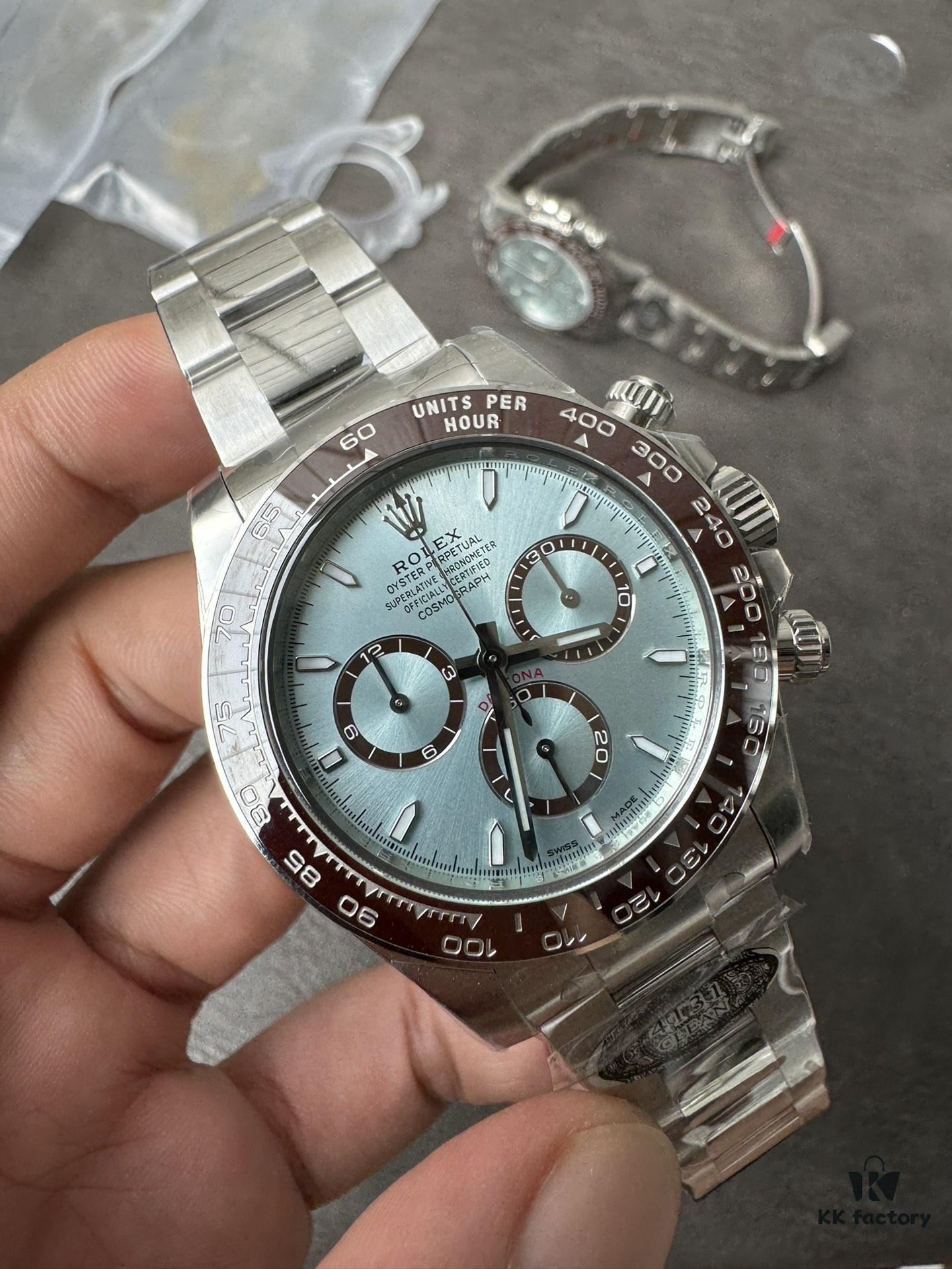 C Factory New Arrival 4131 Ice Blue Dial with Engraving, Transparent Case Back