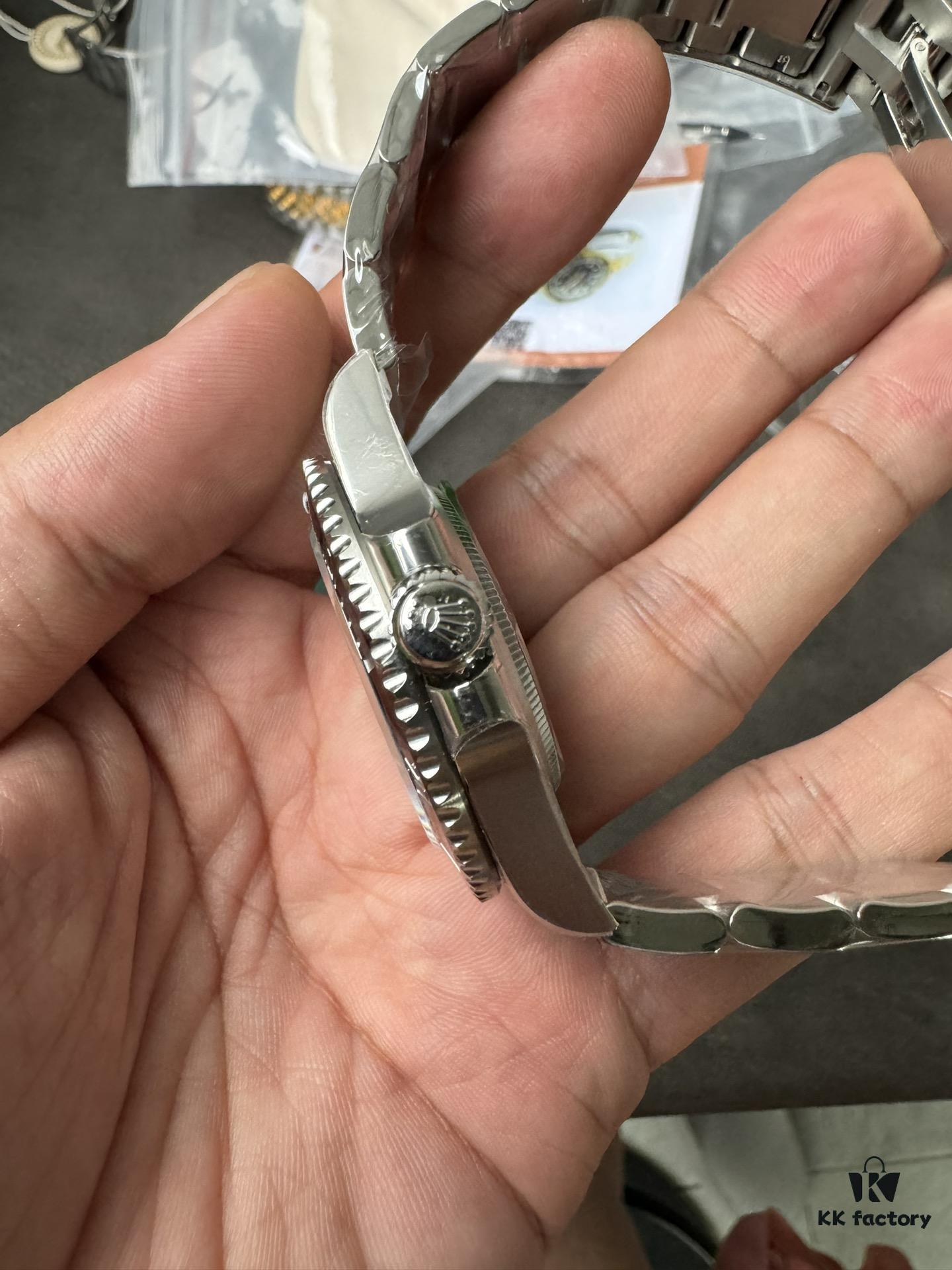 VS 41 No-Date Black Water Ghost