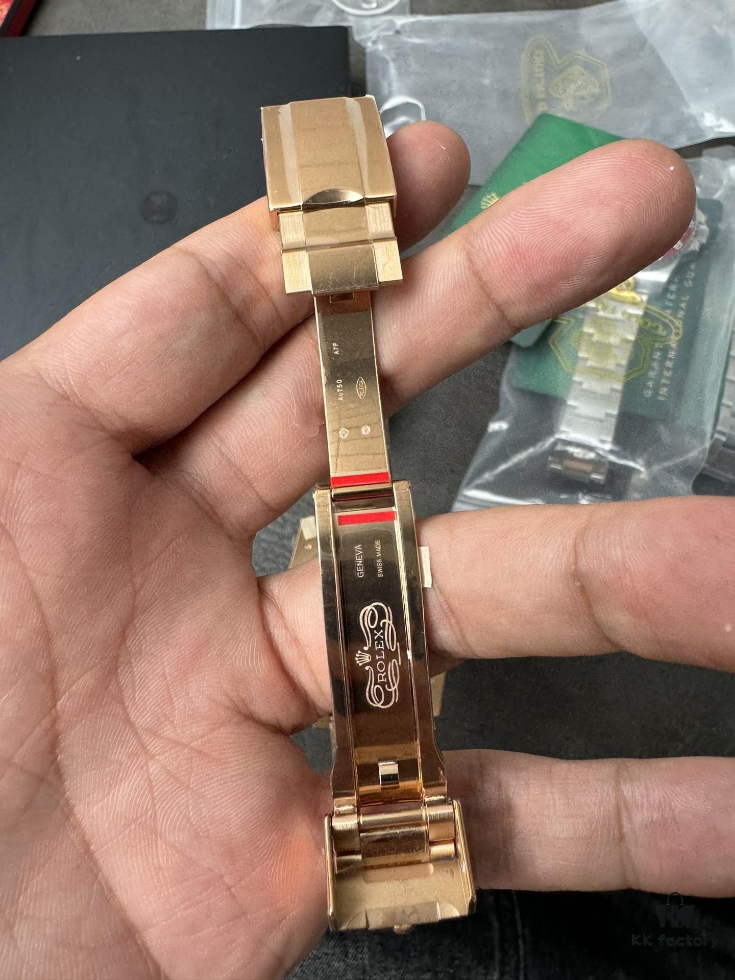 Gold Factory Dog Factory Upgrade V2 Top Version Weighted Greenwich 18K Gold Edition No Peeling No Fading