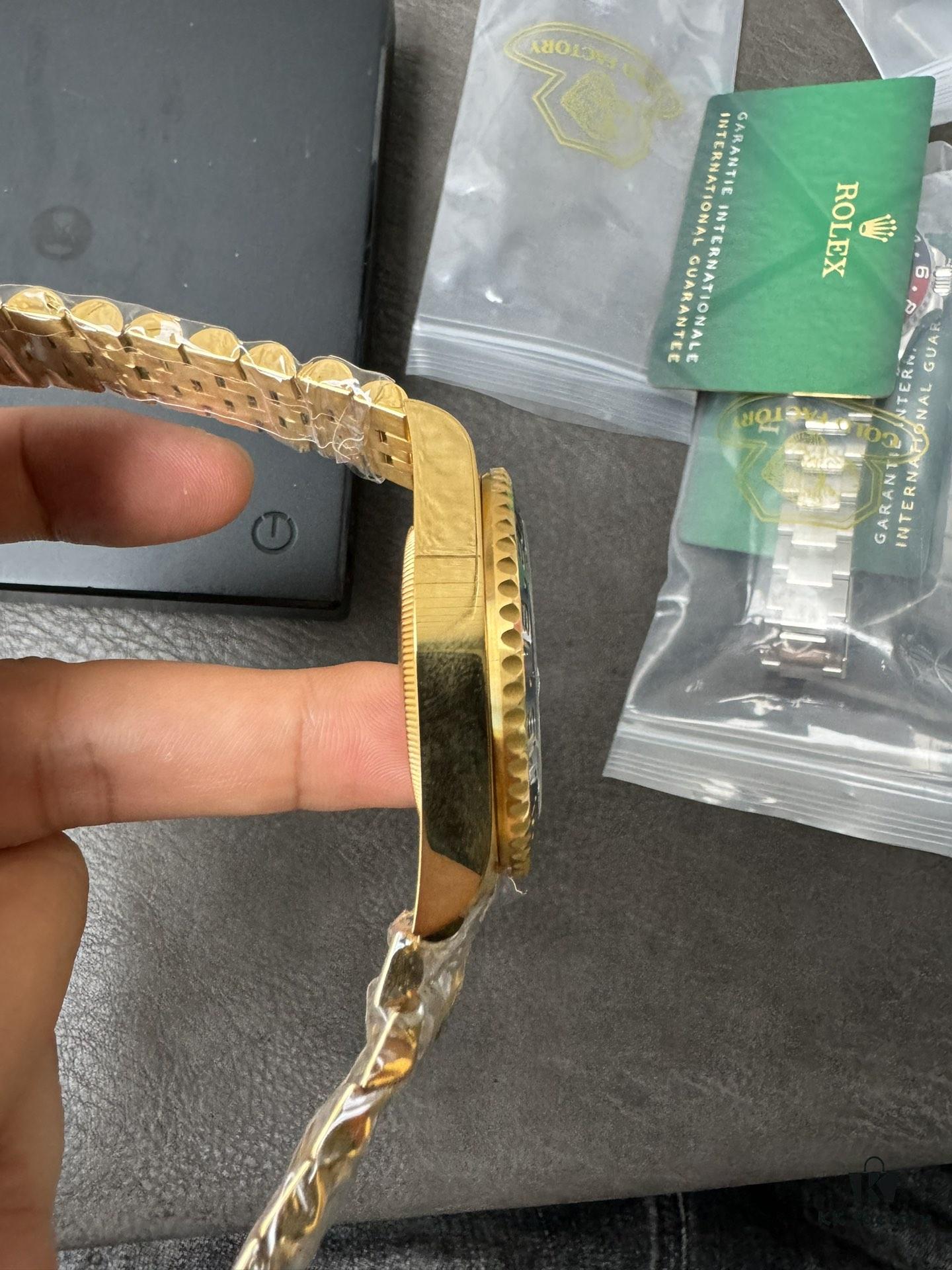 Gold Factory Dog Factory Upgrade V2 Top Version Weighted Greenwich 18K Gold Edition No Peeling No Fading