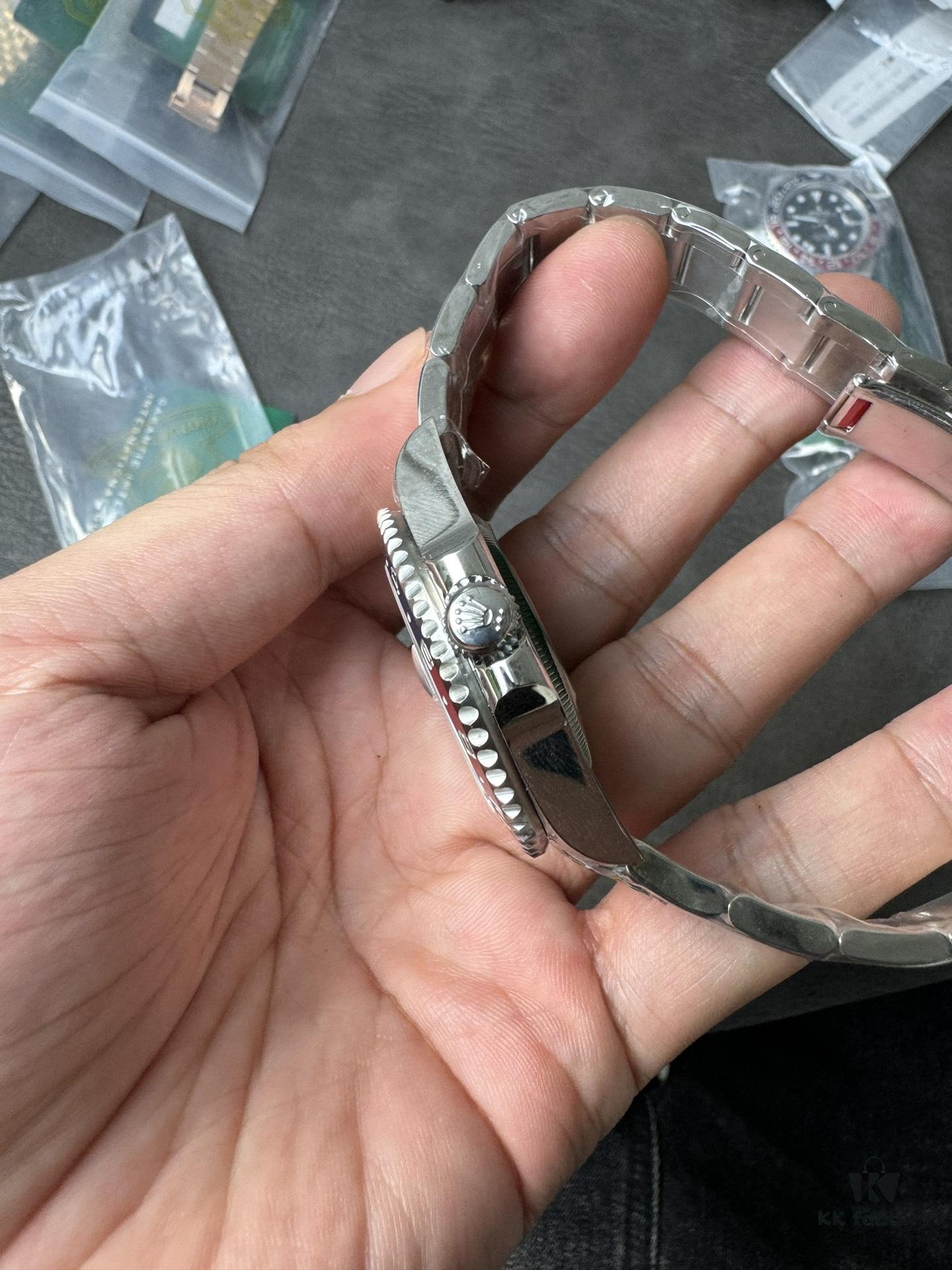 Gold Factory Dog Factory Upgrade V2 Top Version Weighted Greenwich 18K Gold Plated Watch, Not Peeling or Fading