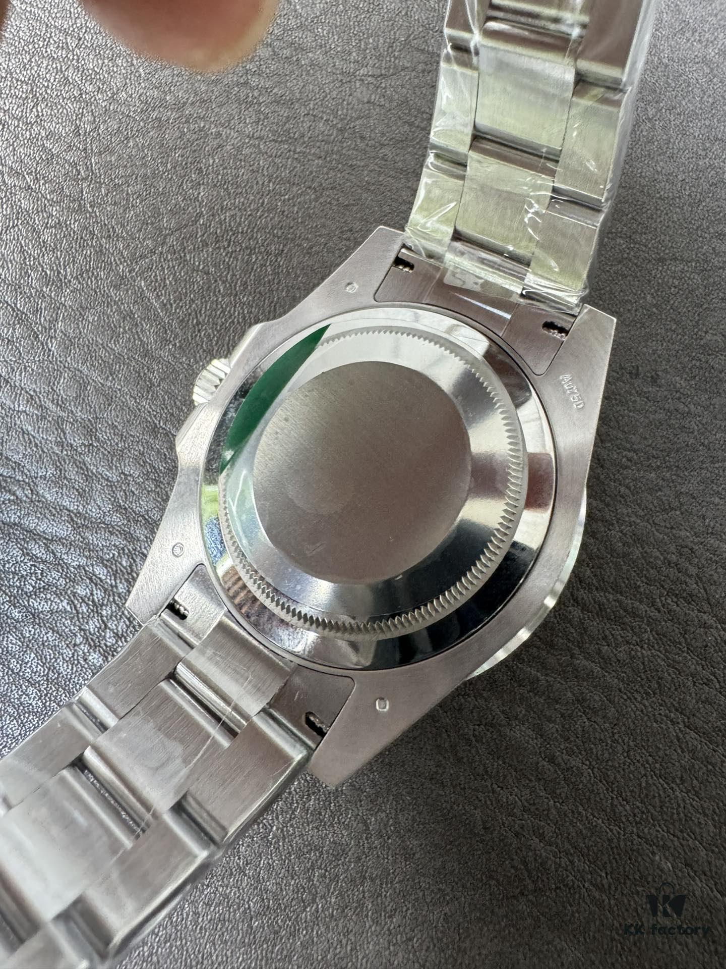 Gold Factory Dog Factory Upgrade V2 Top Version Weighted Greenwich 18K Gold Plated Watch, Not Peeling or Fading