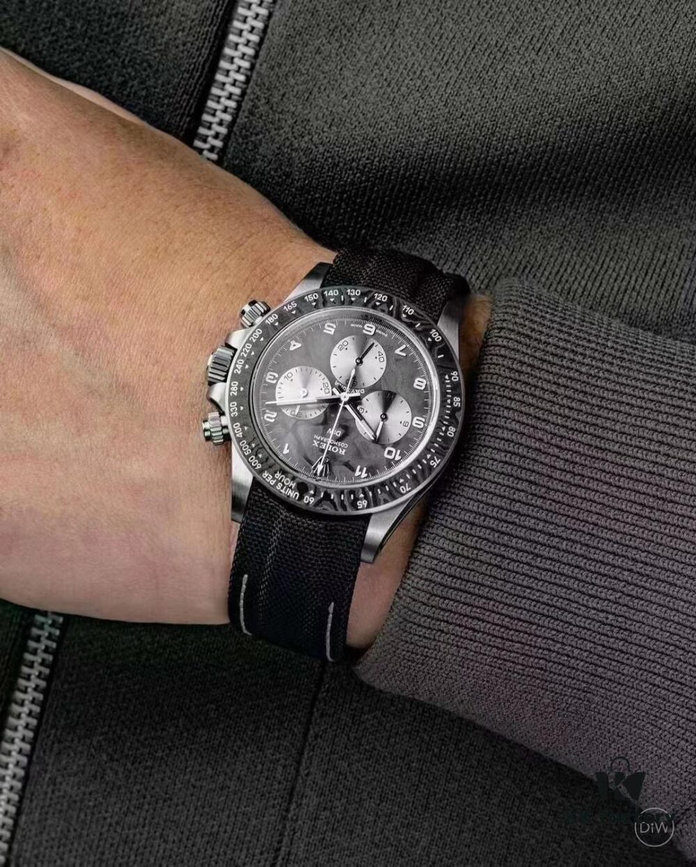 DIW's New Masterpiece 'CARBON ROLEX DAYTONA Exceptional-1'