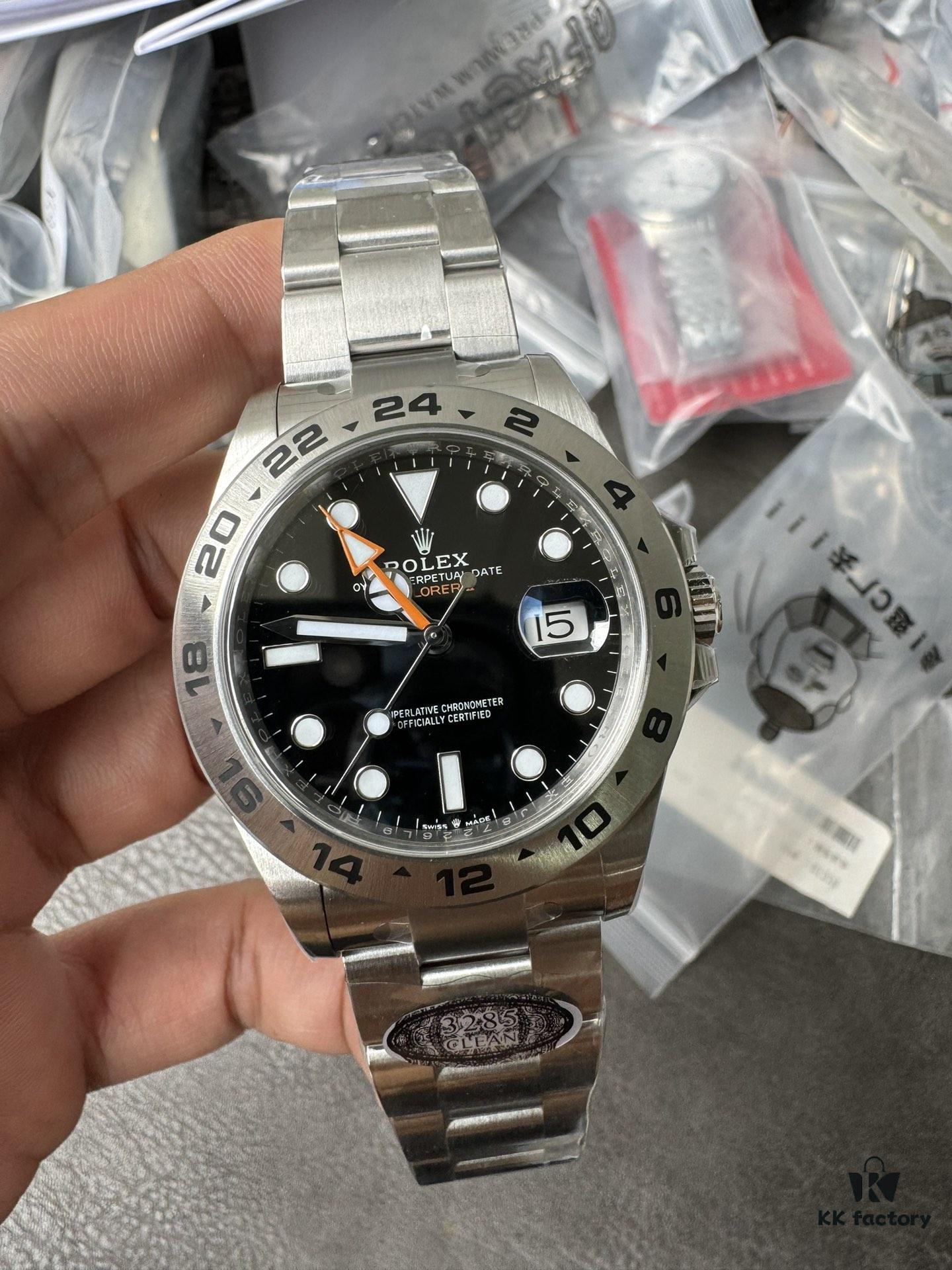 Clean Explorer II, brand new customized large-size Dandong 3285 movement