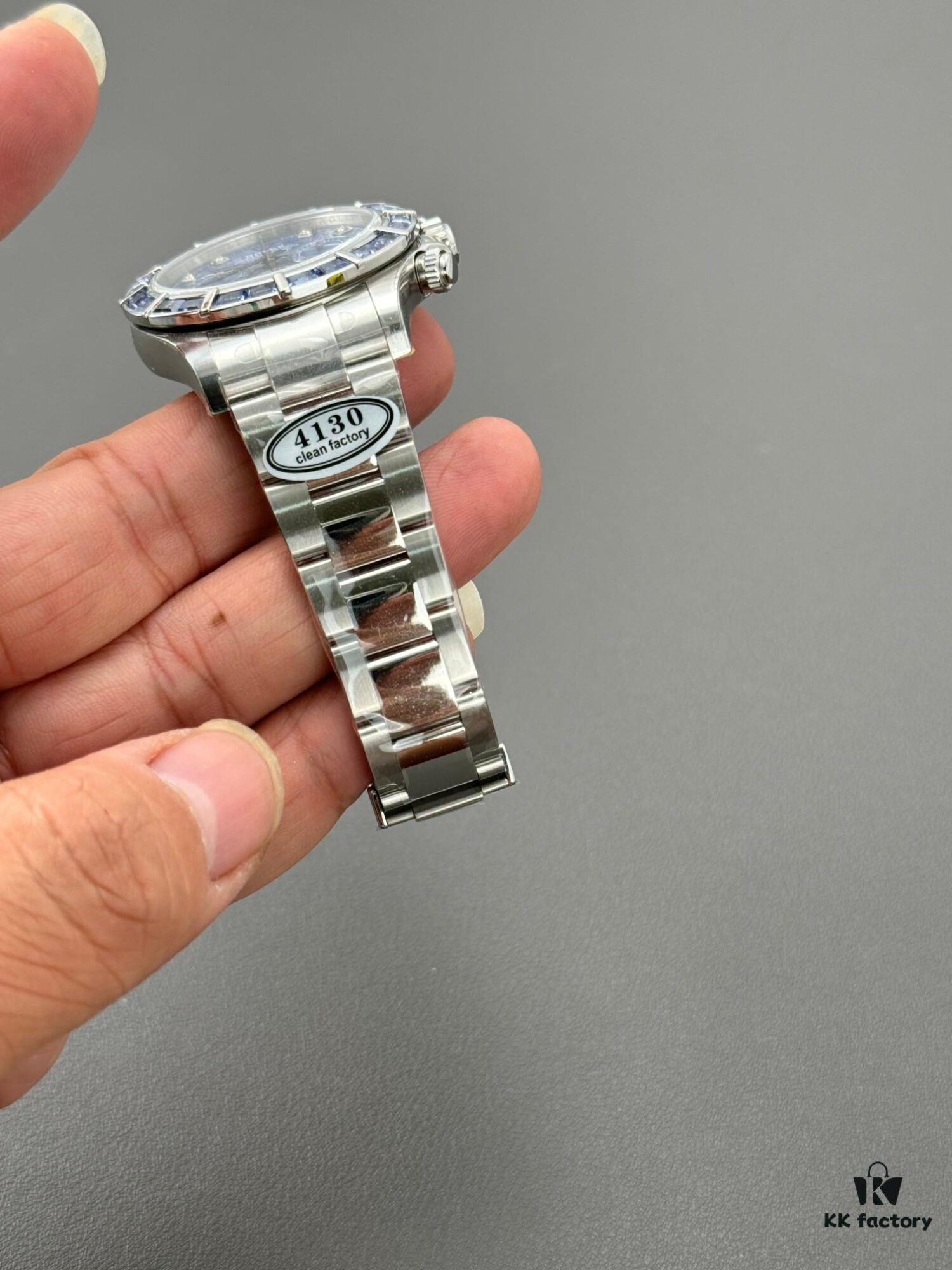 Custom Engraved Carnelian Daytona with Dandong 4130 Movement