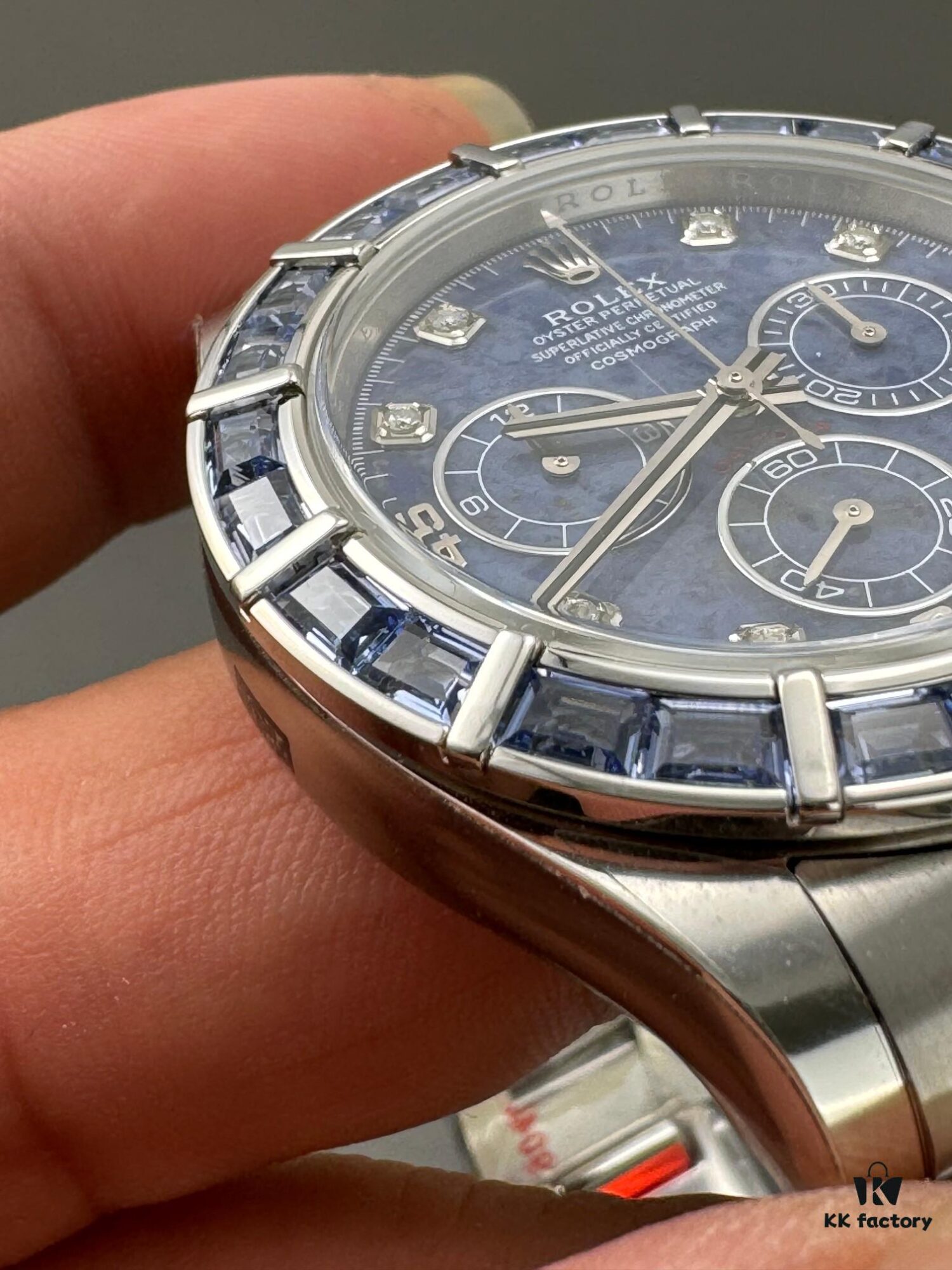 Custom Engraved Carnelian Daytona with Dandong 4130 Movement