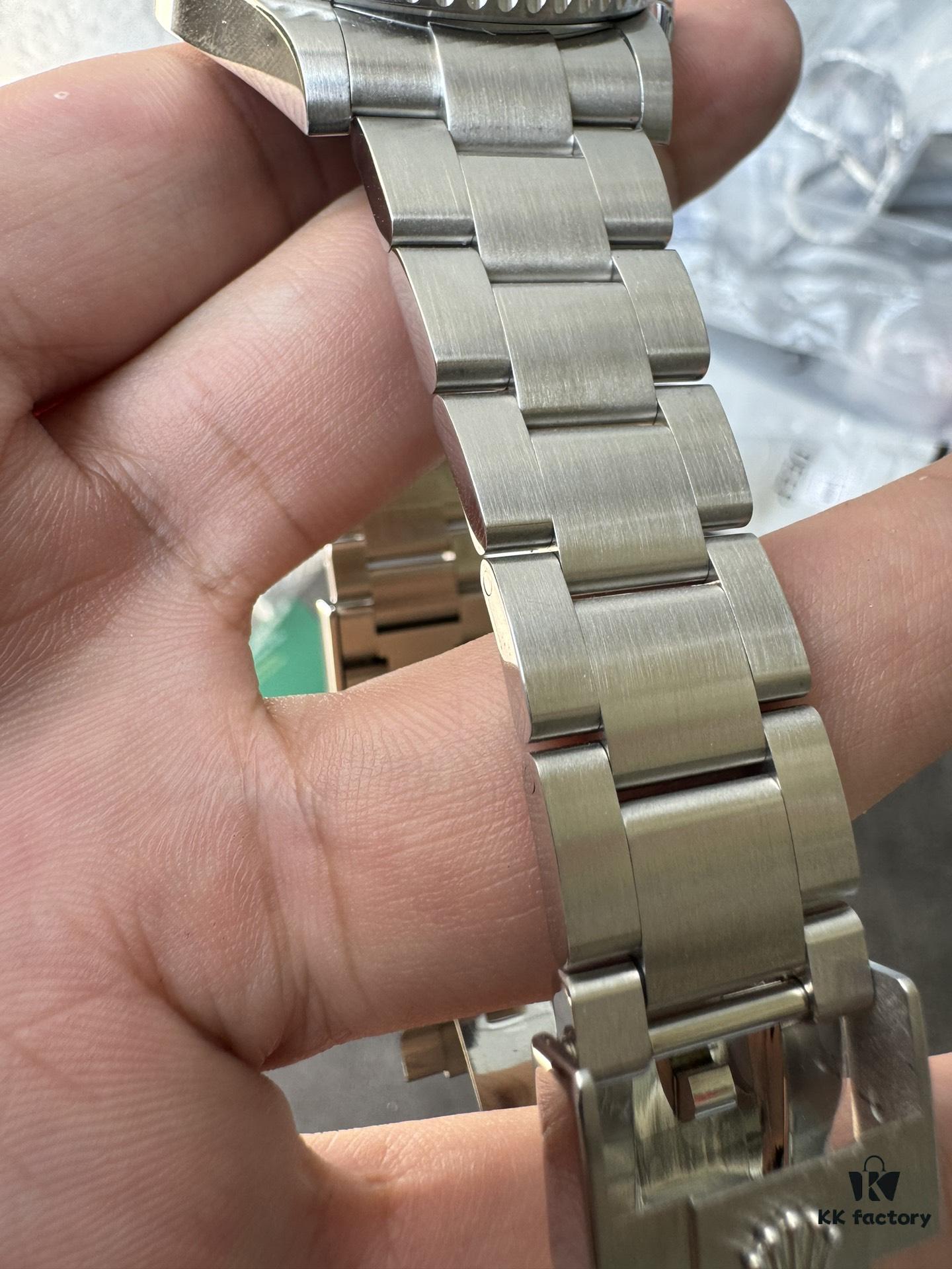 VS 41 Green Hulk Submariner with High-Transparency Glass and Secondary Bevel Polishing