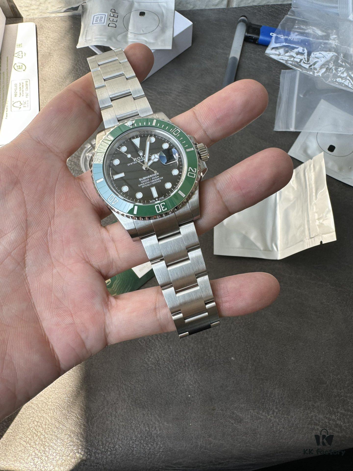 VS 41 Green Hulk Submariner with High-Transparency Glass and Secondary Bevel Polishing