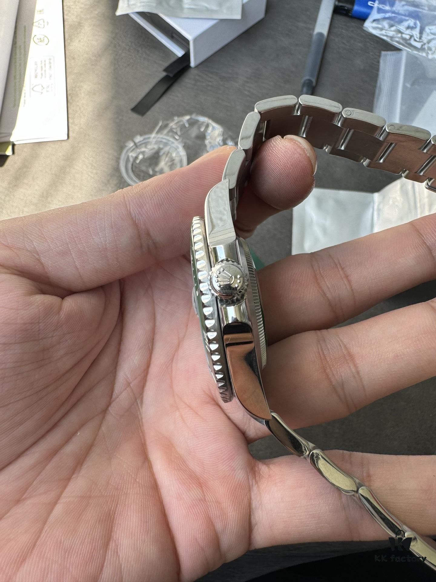 VS 41 Green Hulk Submariner with High-Transparency Glass and Secondary Bevel Polishing