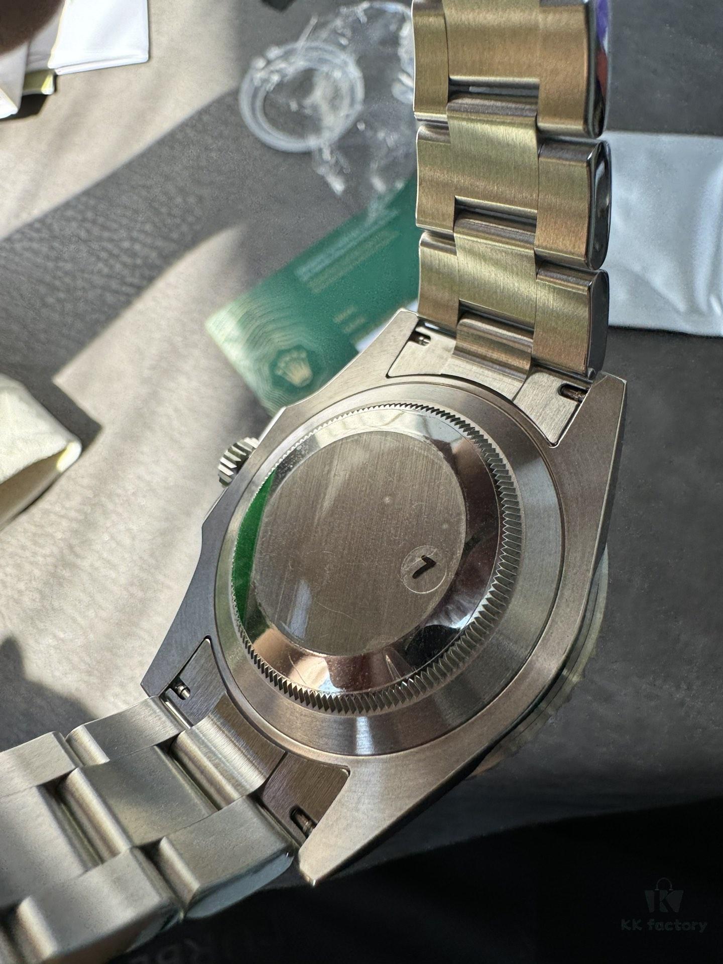 VS 41 Green Hulk Submariner with High-Transparency Glass and Secondary Bevel Polishing