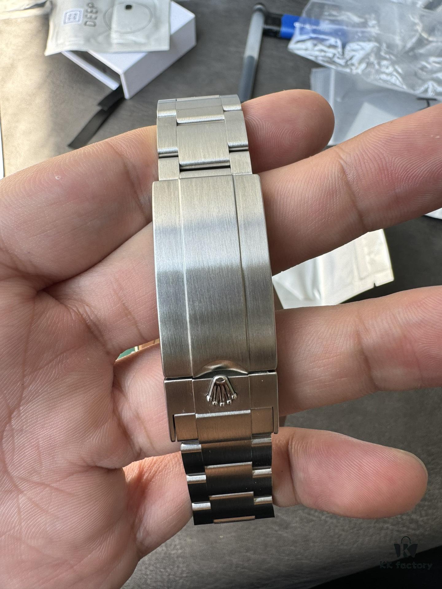 VS 41 Green Hulk Submariner with High-Transparency Glass and Secondary Bevel Polishing