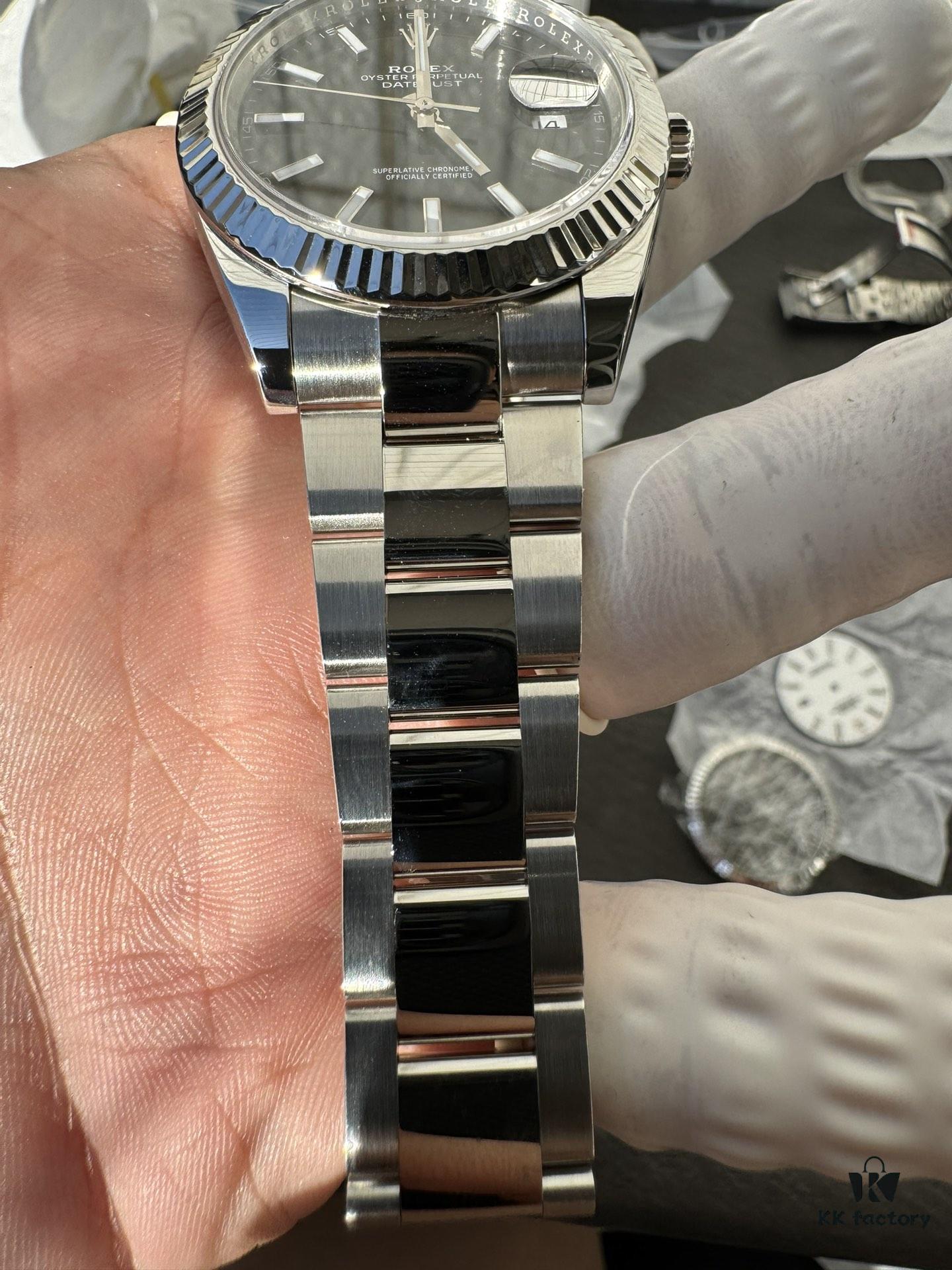 Complete Set of Genuine Replacement Parts (Calendar, Hands, Glass, Dial) with 18K Gold Dog-Teeth Bezel, Secondary Chamfering and Brushed Finish