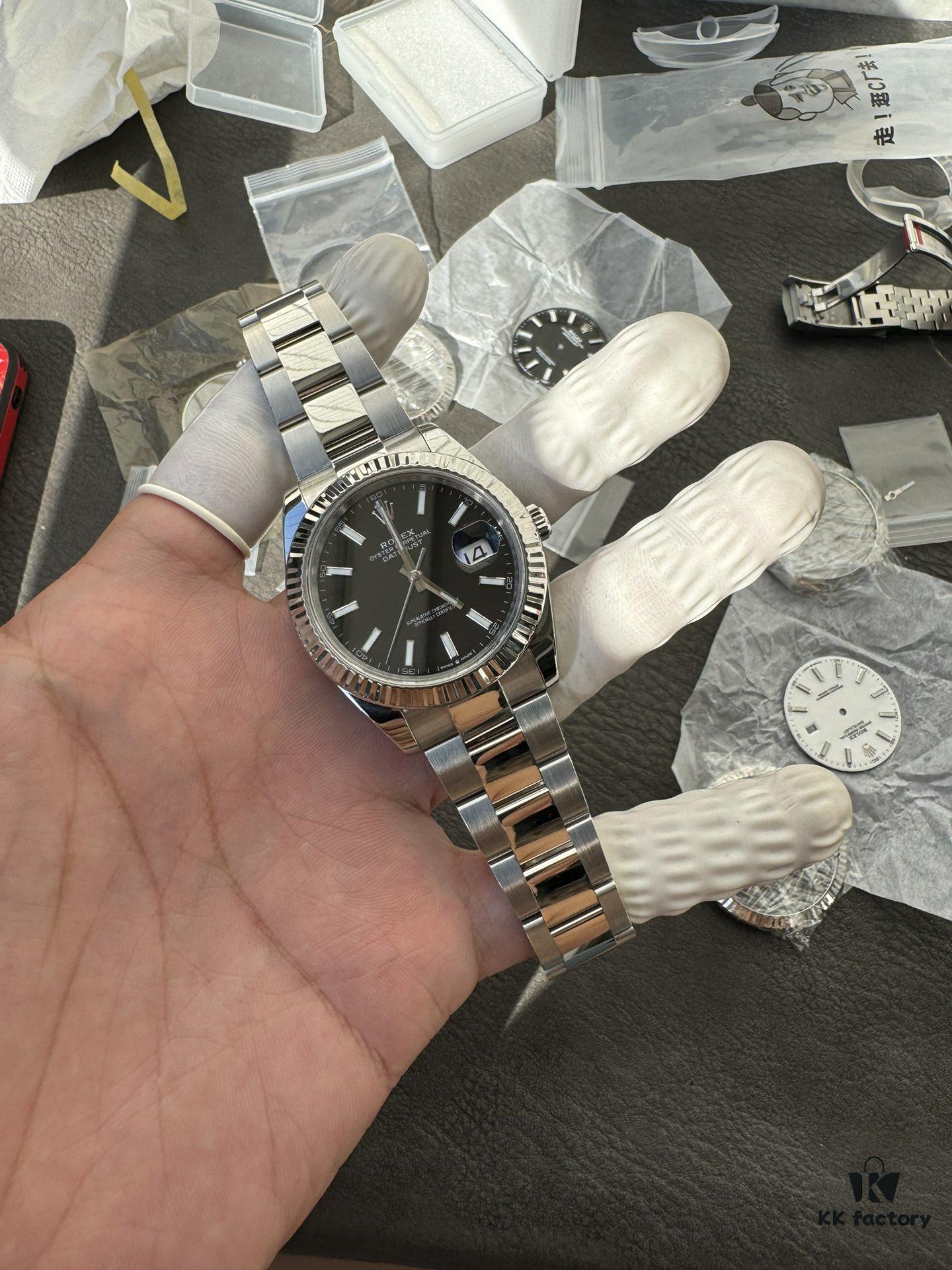 Complete Set of Genuine Replacement Parts (Calendar, Hands, Glass, Dial) with 18K Gold Dog-Teeth Bezel, Secondary Chamfering and Brushed Finish