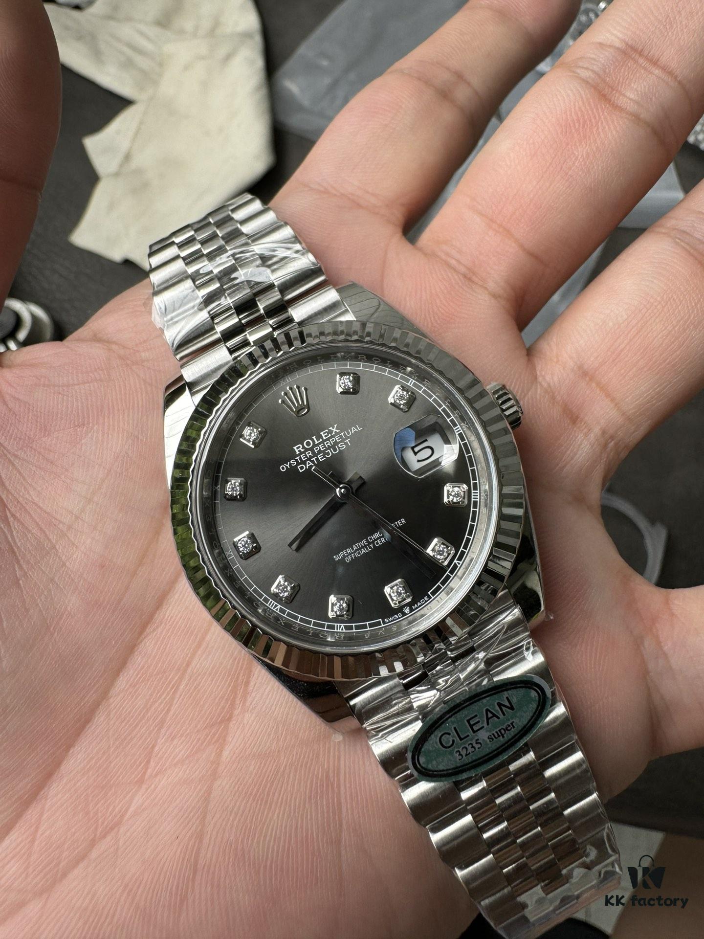 Clean 41 Gray Mesh Diamond-Studded Day