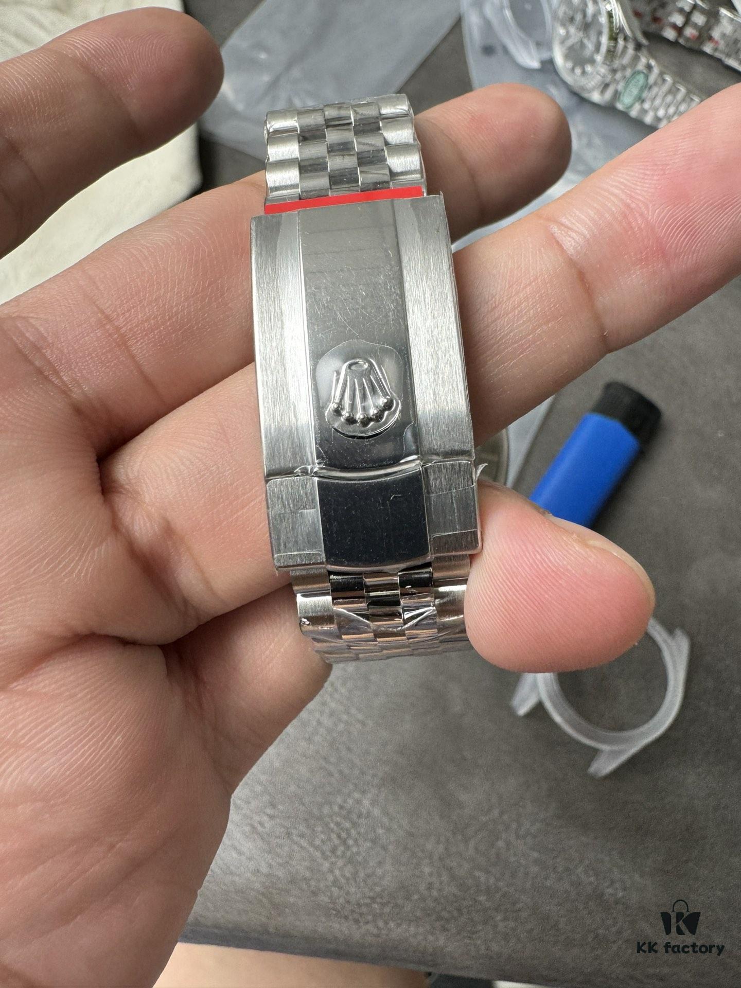 Clean 41 Gray Mesh Diamond-Studded Day