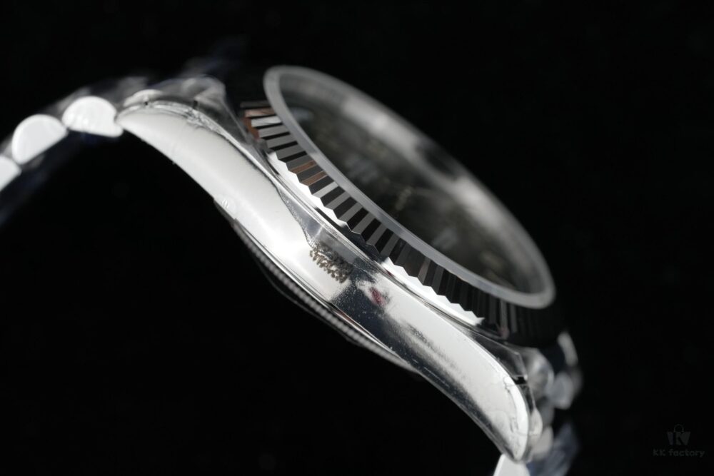 THB Weight with DD, APS Case from Same Factory, New Weight Material Closer to Genuine in Weight, Improved Chipping Issue, Custom Shanghai 3255 Movement with 70h Power Reserve, Best DD Available