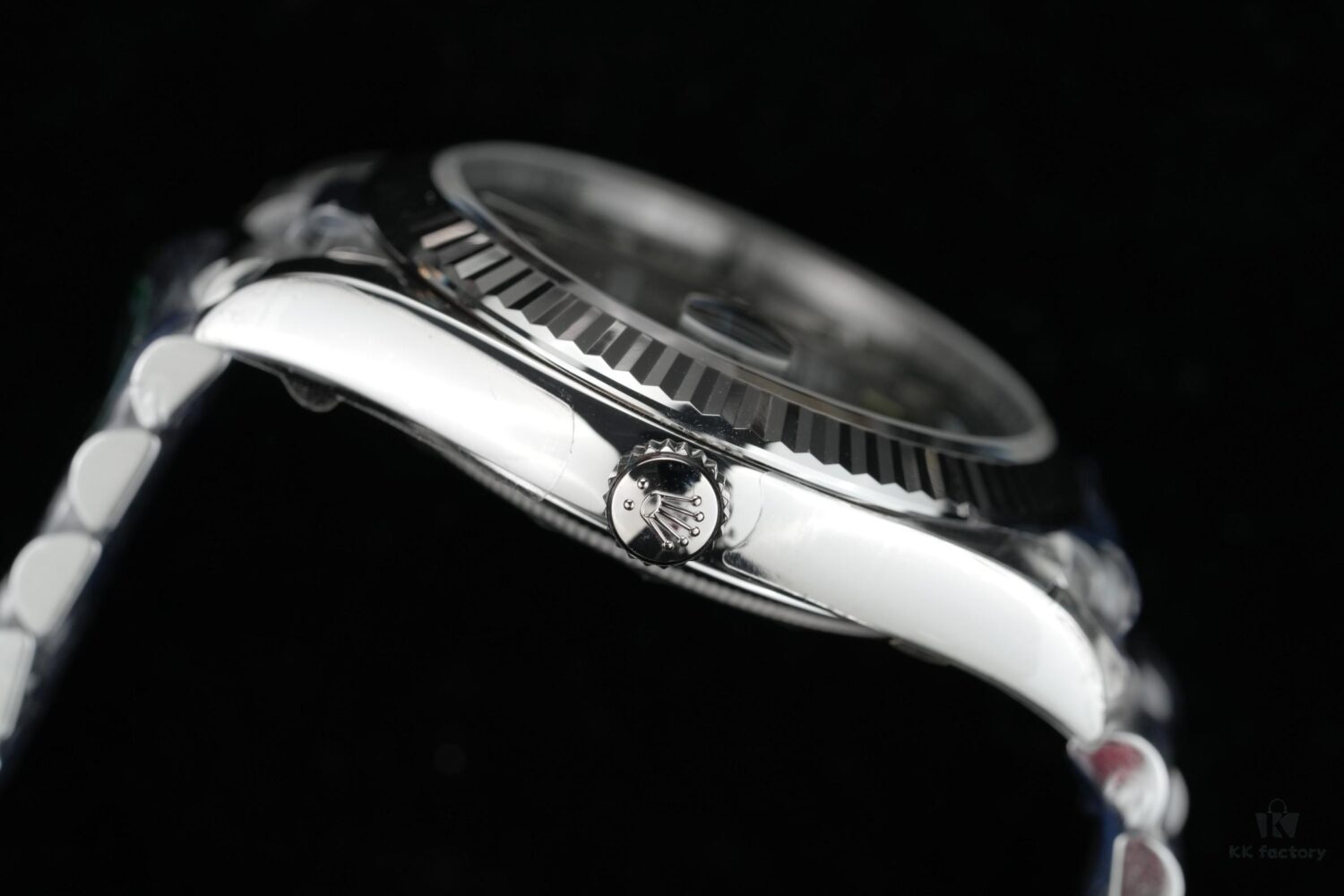 THB Weight with DD, APS Case from Same Factory, New Weight Material Closer to Genuine in Weight, Improved Chipping Issue, Custom Shanghai 3255 Movement with 70h Power Reserve, Best DD Available