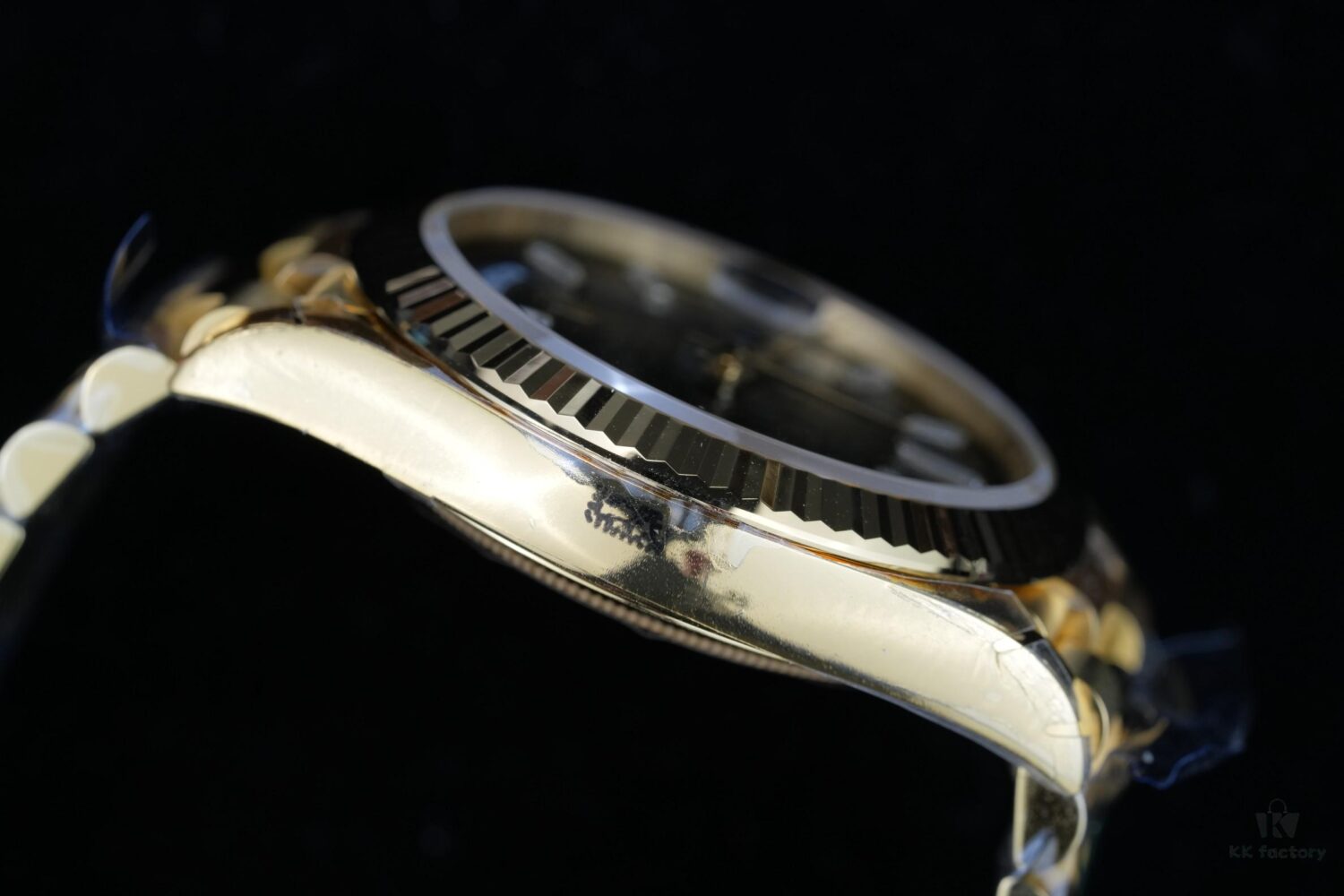 THB Weight with DD, APS Case from Same Factory, New Weight Material Closer to Genuine in Weight, Improved Chipping Issue, Custom Shanghai 3255 Movement with 70h Power Reserve, Best DD Available