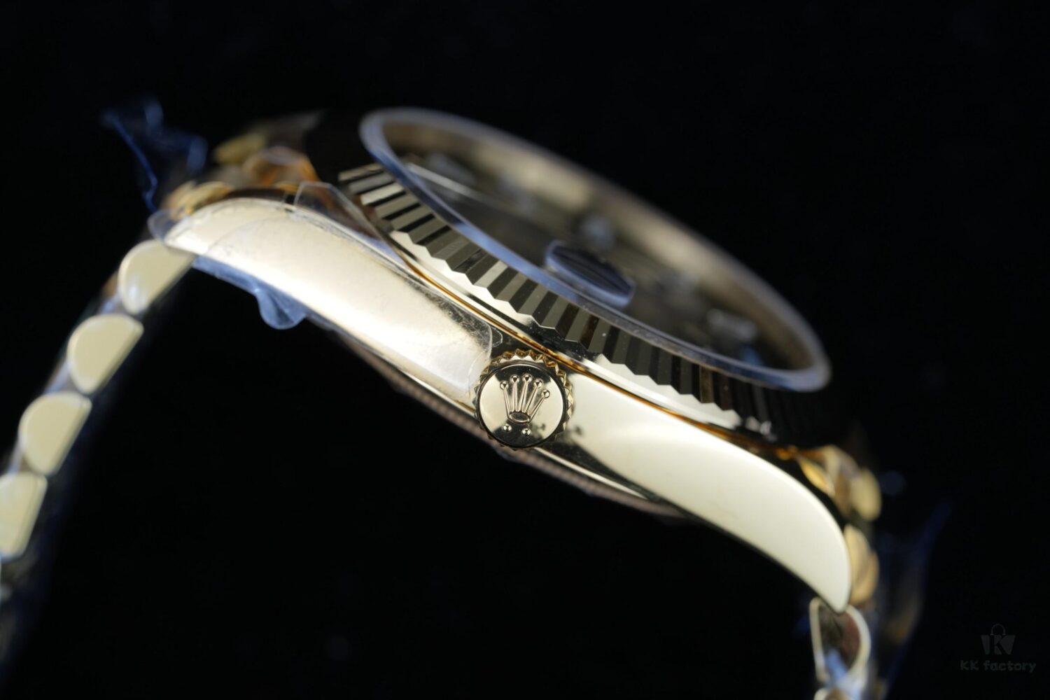 THB Weight with DD, APS Case from Same Factory, New Weight Material Closer to Genuine in Weight, Improved Chipping Issue, Custom Shanghai 3255 Movement with 70h Power Reserve, Best DD Available