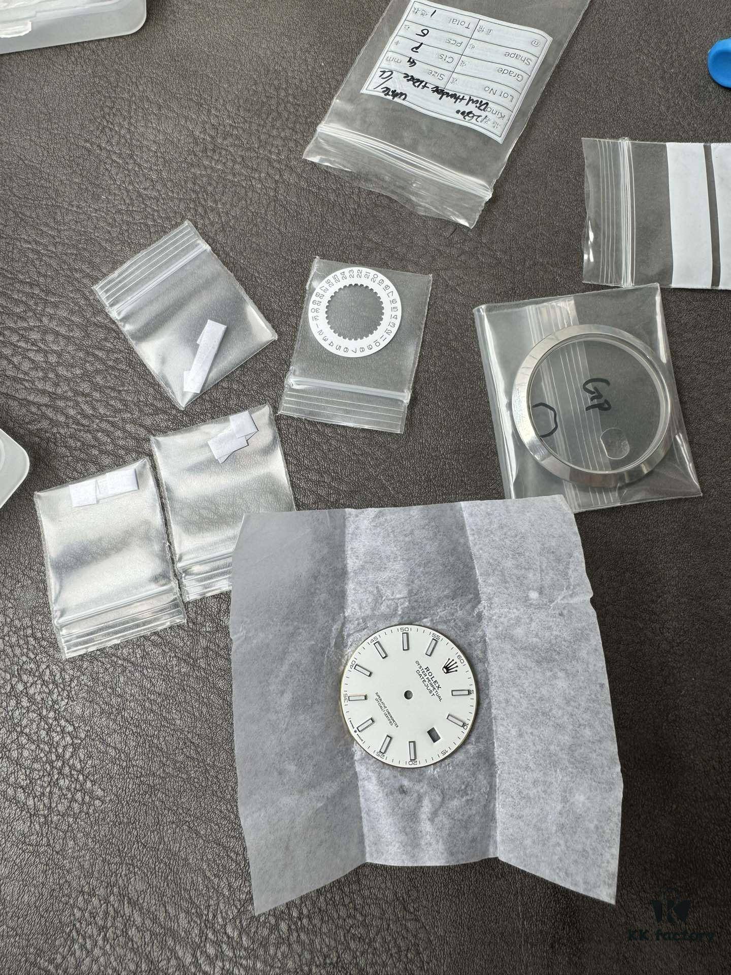 126300 White-Faced Genuine 5-Piece Set