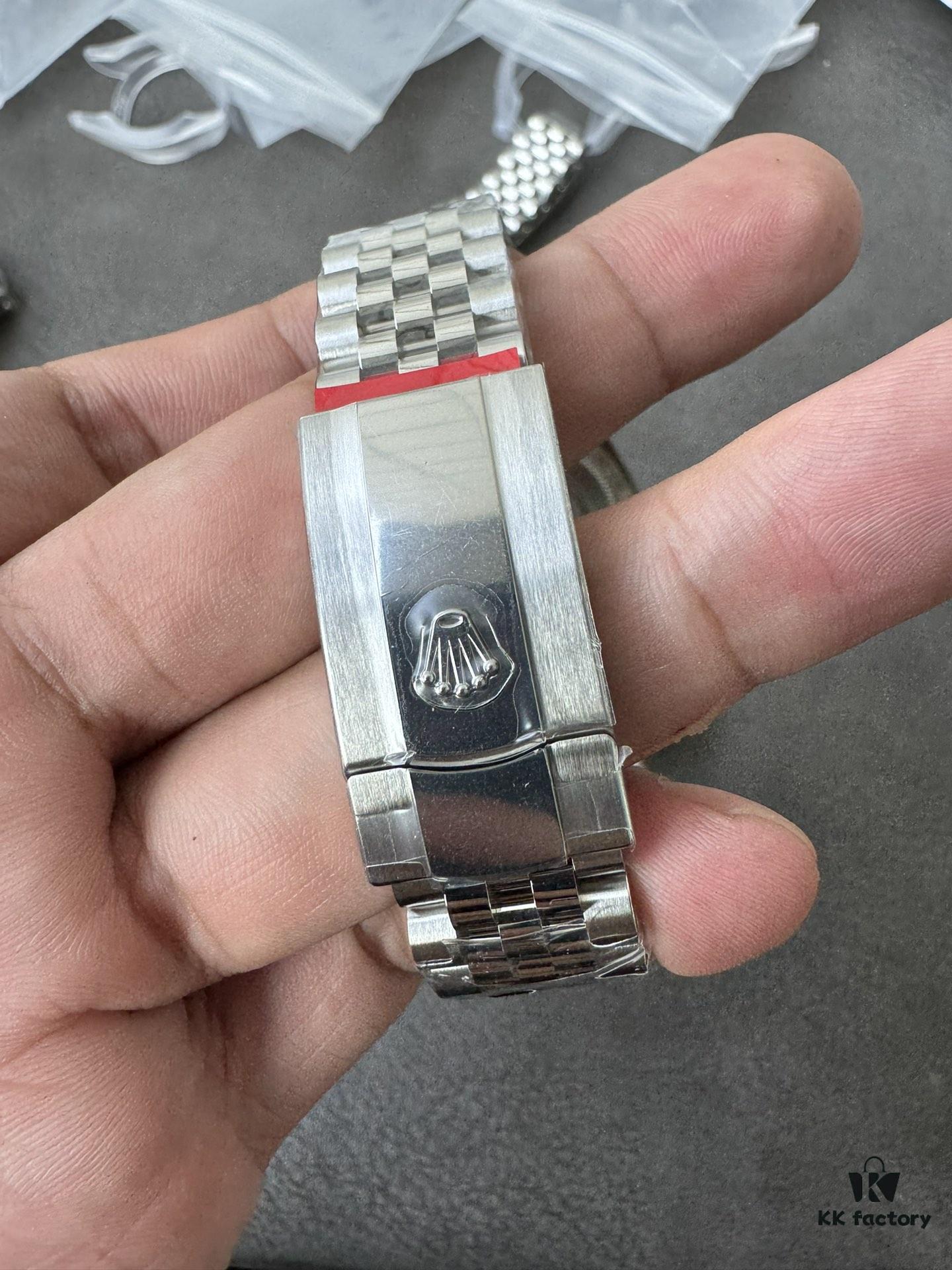 Clean 36mm Blue Dial Date Display