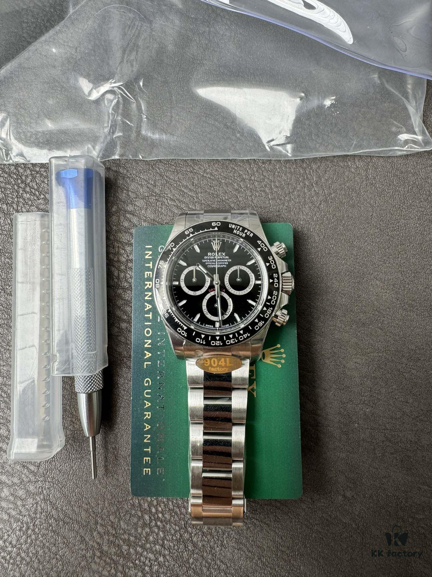 904L Factory New Release 2023 Model 126500 White Ceramic Panda Black Ceramic 4131 Integrated Movement (First Batch Includes Rolex Stainless Steel Strap and Exclusive T-Shape Screwdriver for Precision Disassembly)