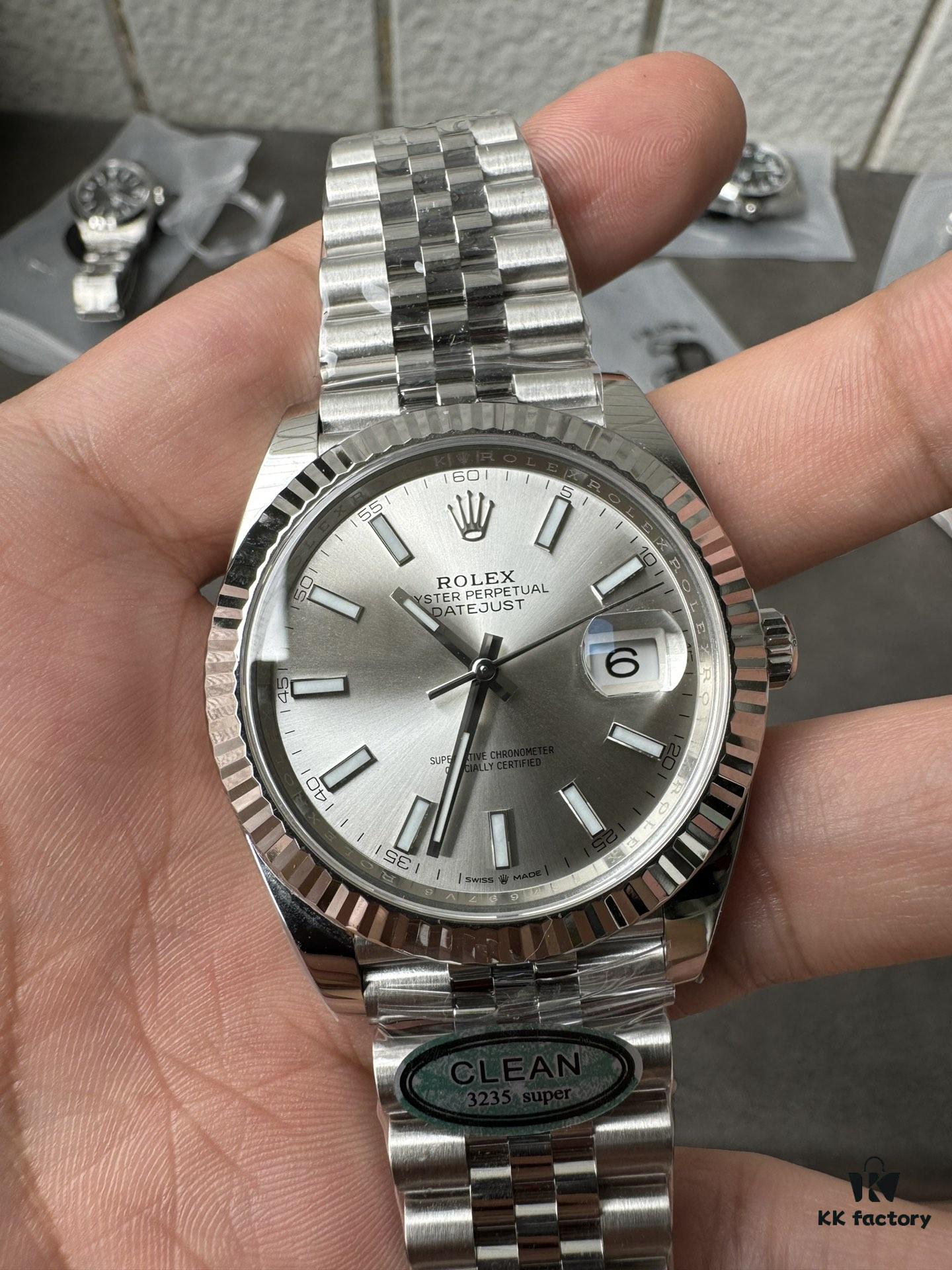 Clean 41 Silver Dial Watch