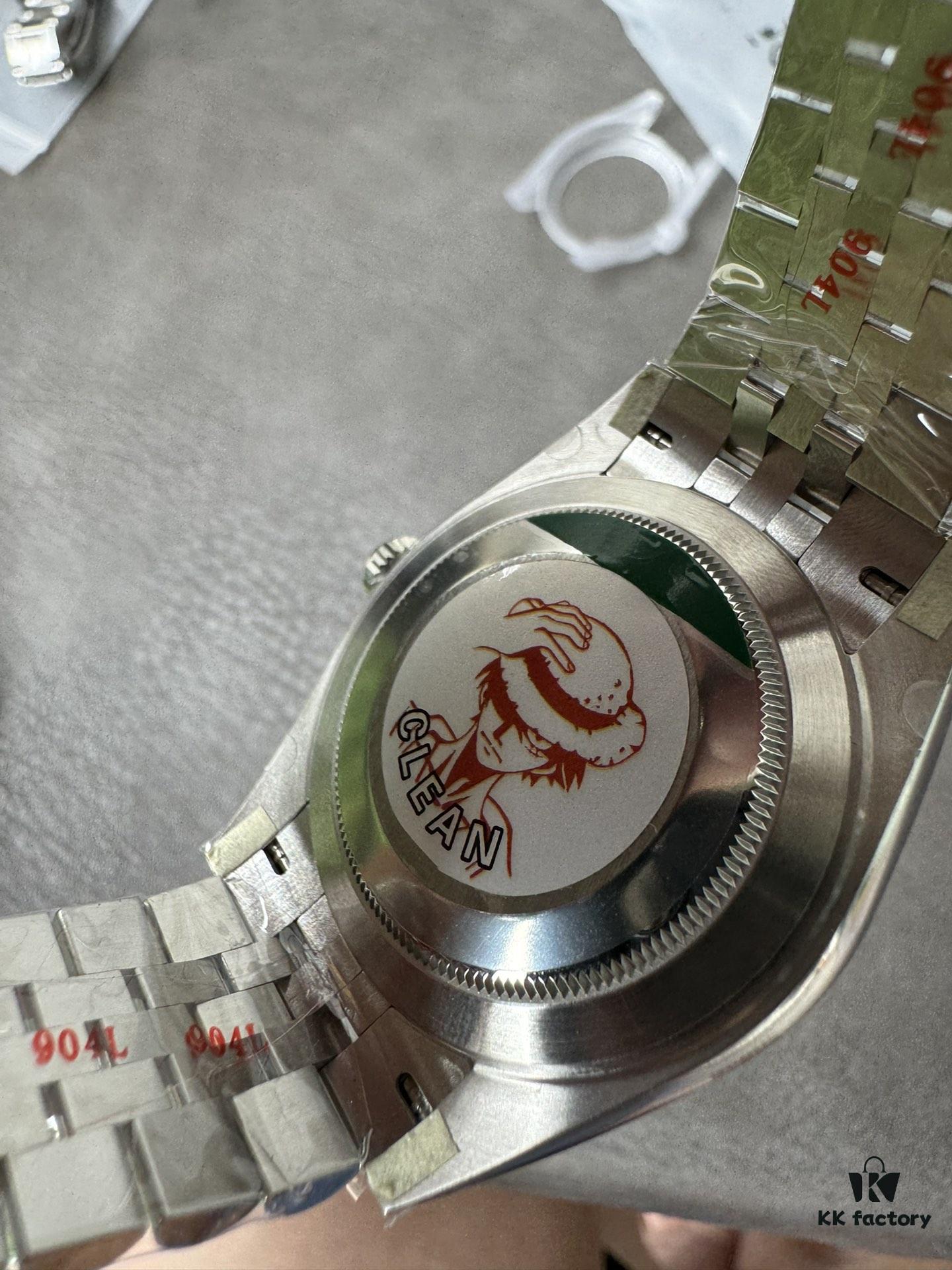 Clean 41 Silver Dial Watch