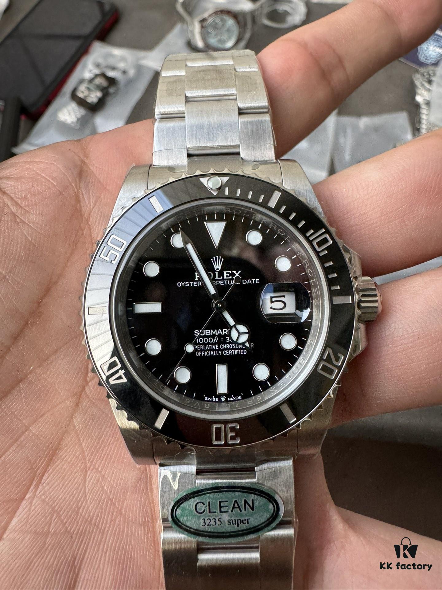 Clean 41 Black Submariner