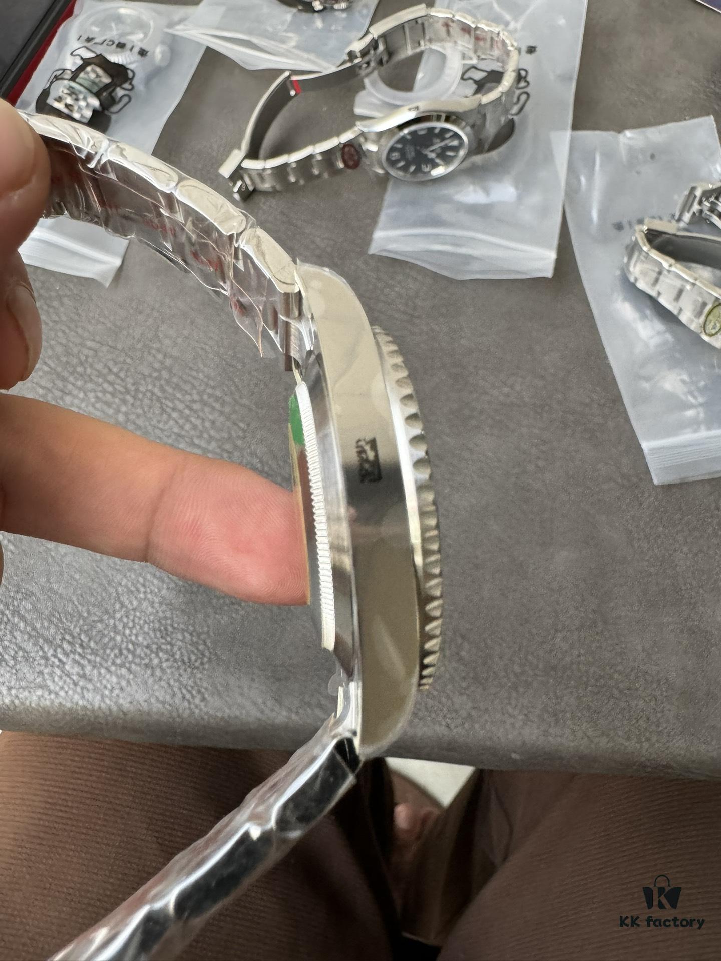 Clean 41 Black Submariner