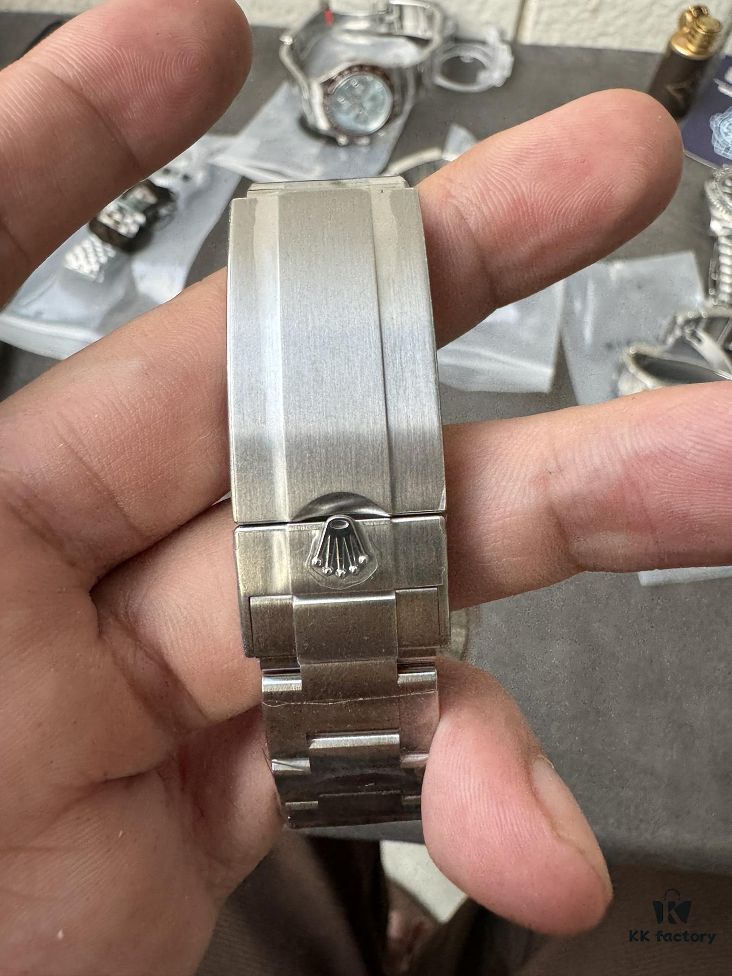 Clean 41 Black Submariner