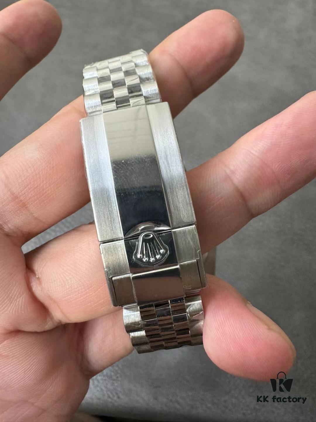 Clean New Black and Gray Ge Lin, Dandong 3285 Movement, Stylish and Durable