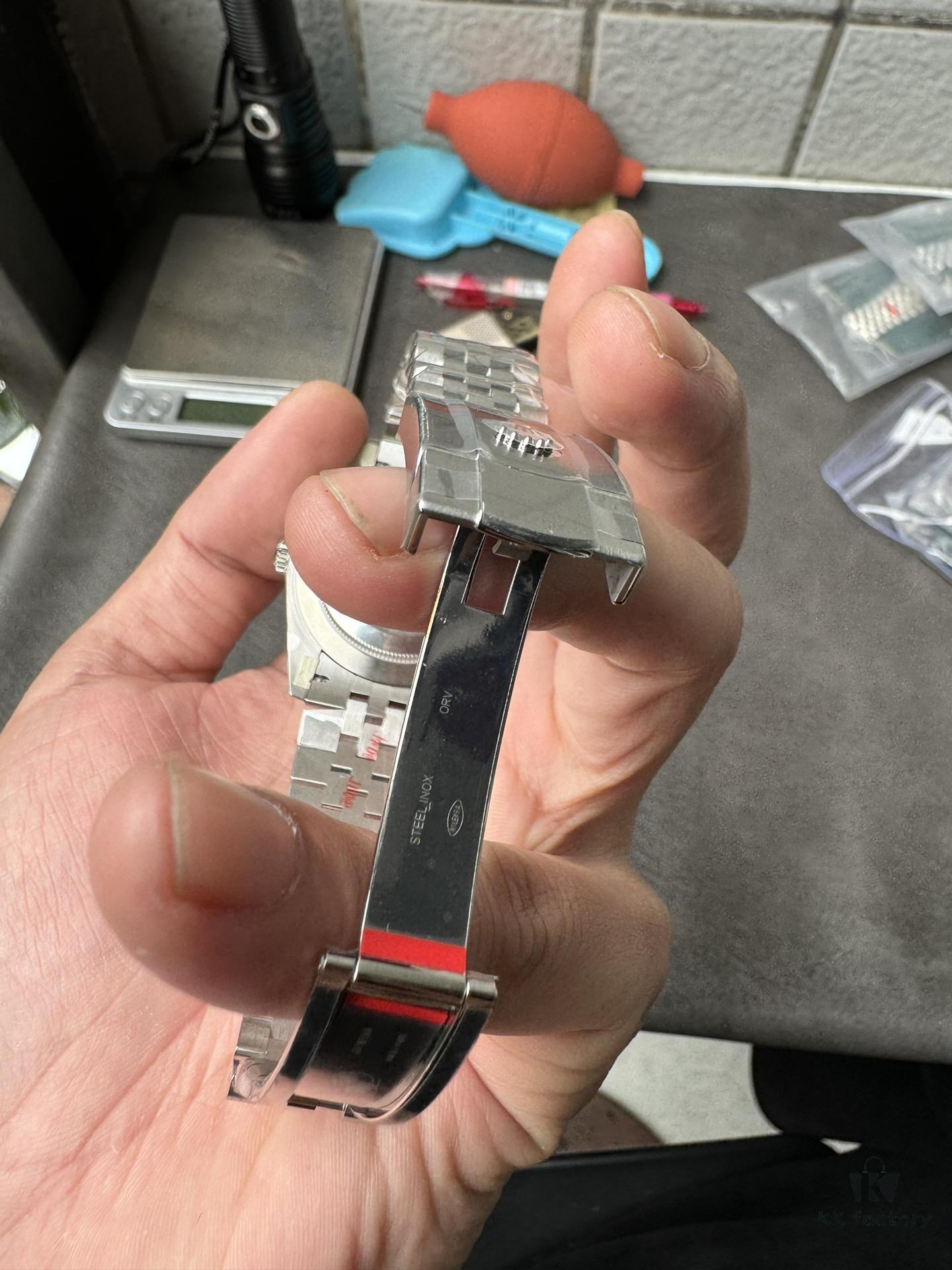 Clean41 Gray Log 3235 70-Hour Energy Storage Available Now