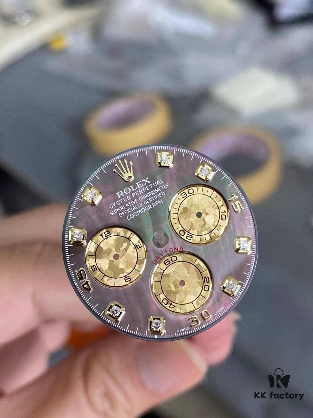 Brand New Black Enamel Round Brooch Pin 116508