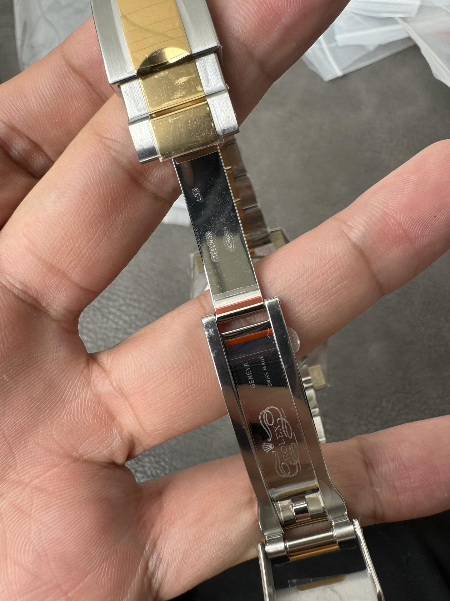 C+ Gold-Plated Black Water Ghost with Counterweight Version, Back Cover Weighted, Will Not Oxidize, Discolor, or Peel