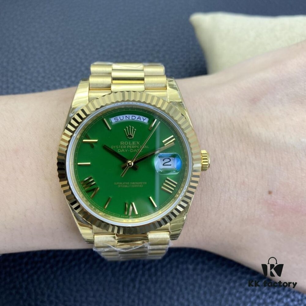 EW New Arrival 2022 Sunday Chronograph Green Dial