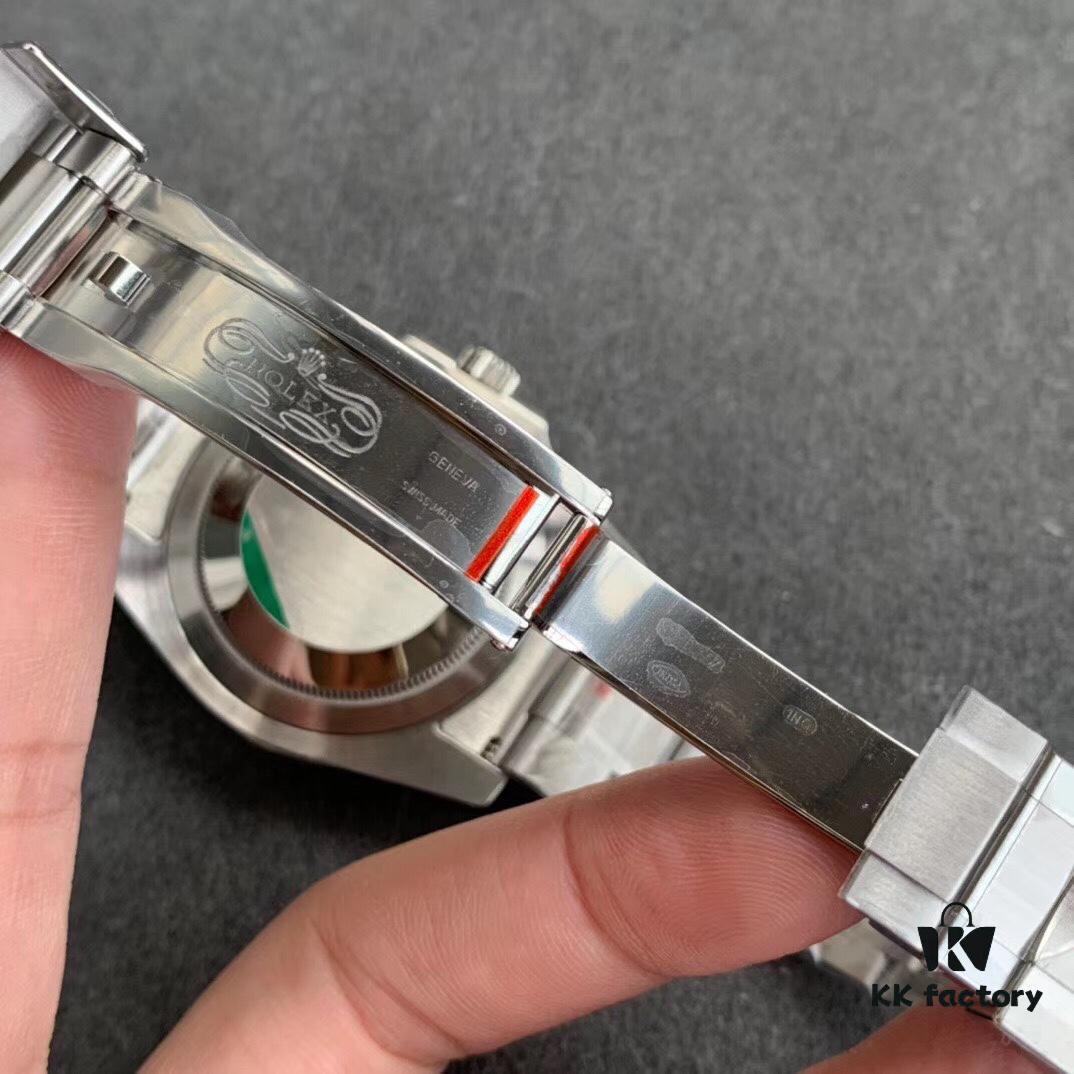 NOOB Rolex Submariner V11 Edition 'Sea-Dweller' Arrives with Full Upgrades – Especially the Green Bezel 116610LV