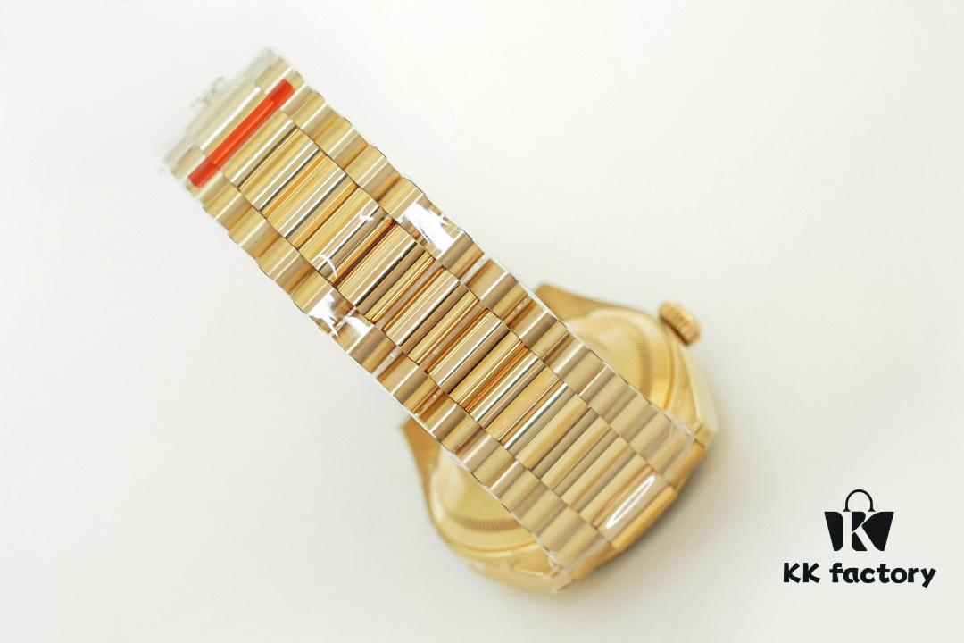 EW Sunday Chronograph Type 36 Series